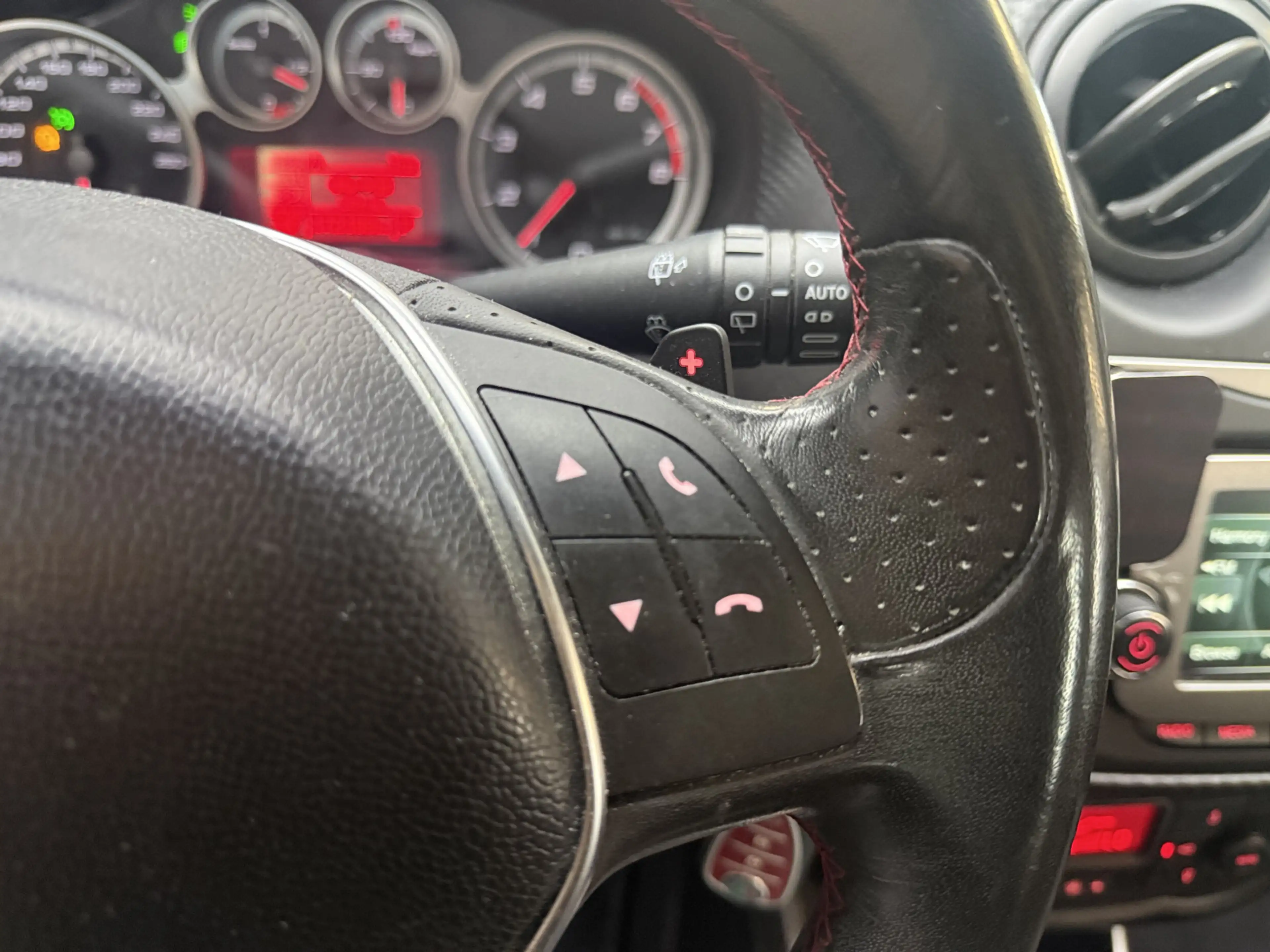 Alfa Romeo MiTo 1.4 T MultiAir Veloce — photo 13