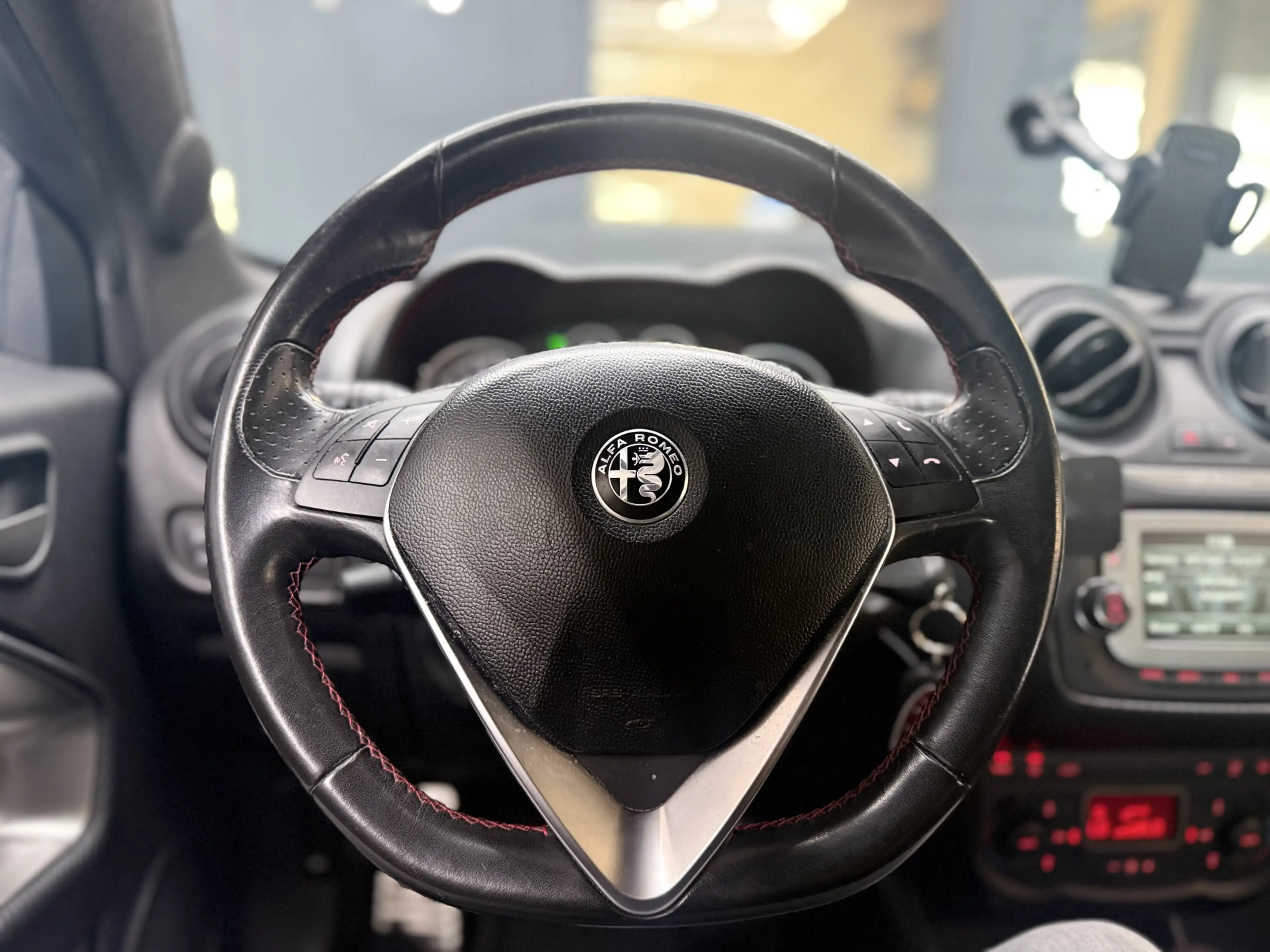 Alfa Romeo MiTo 1.4 T MultiAir Veloce — photo 11