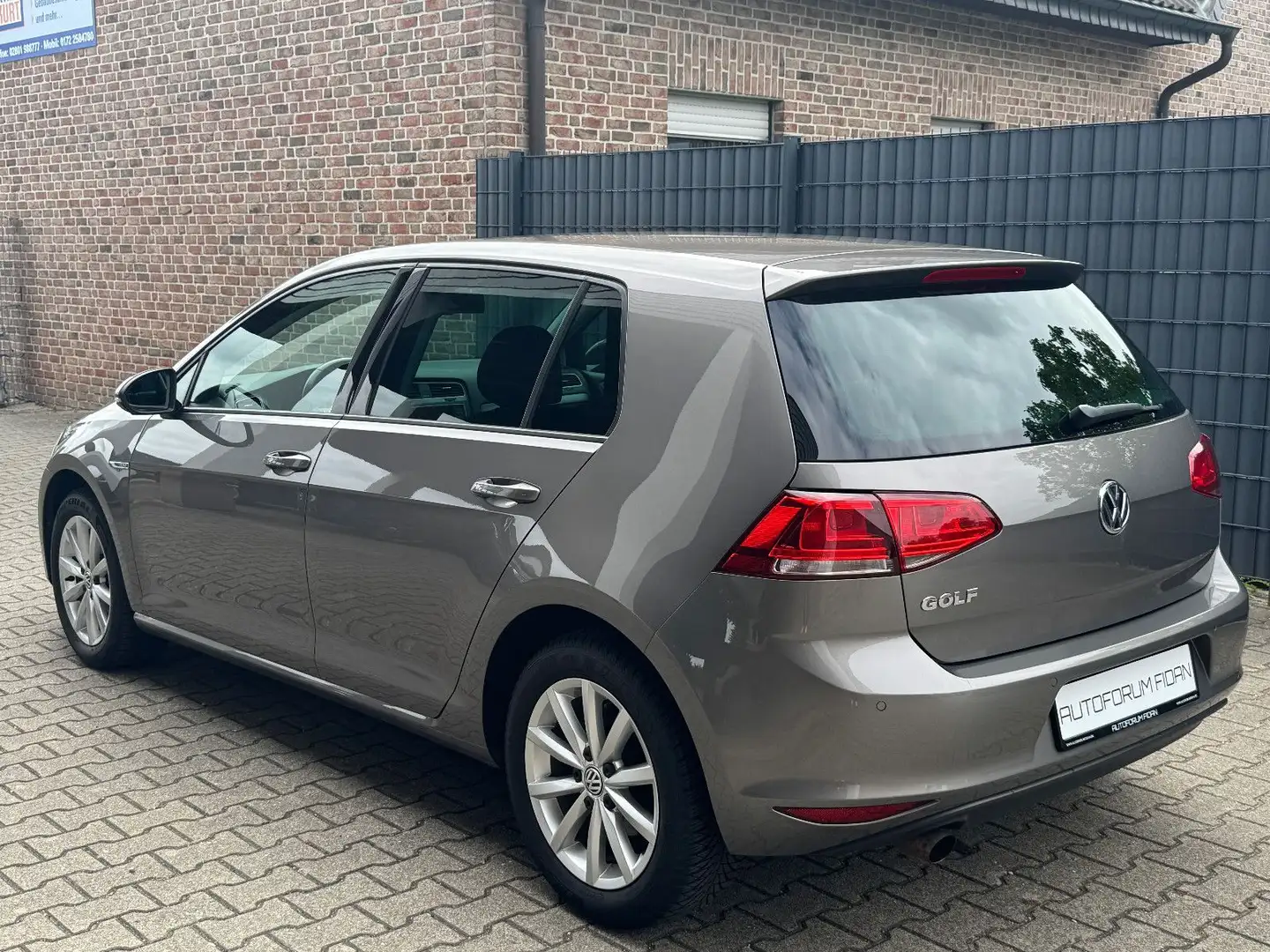 Volkswagen Golf VII Lim. Lounge BMT|BLUETOOTH|SHZ|KAMERA|PDC Gris - 2