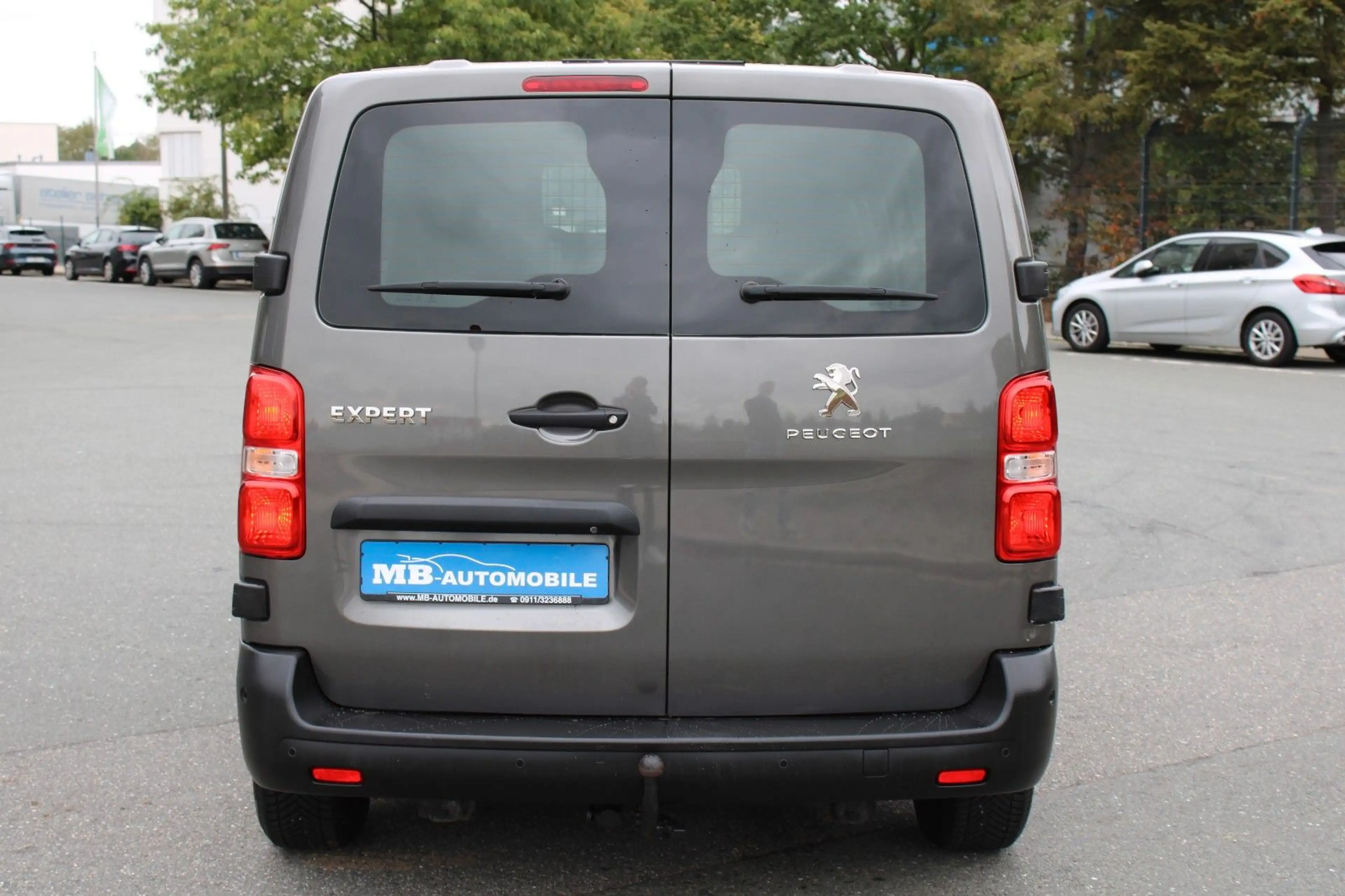 Peugeot Expert Kasten Premium L1 Navi Sitzhzg. Leder AHK — photo 8