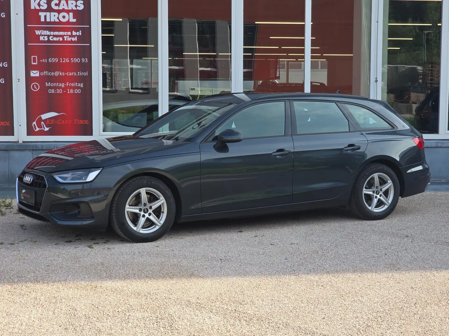 Audi A4 30 TDI S-tronic LED NAVI KAM Grau - 1