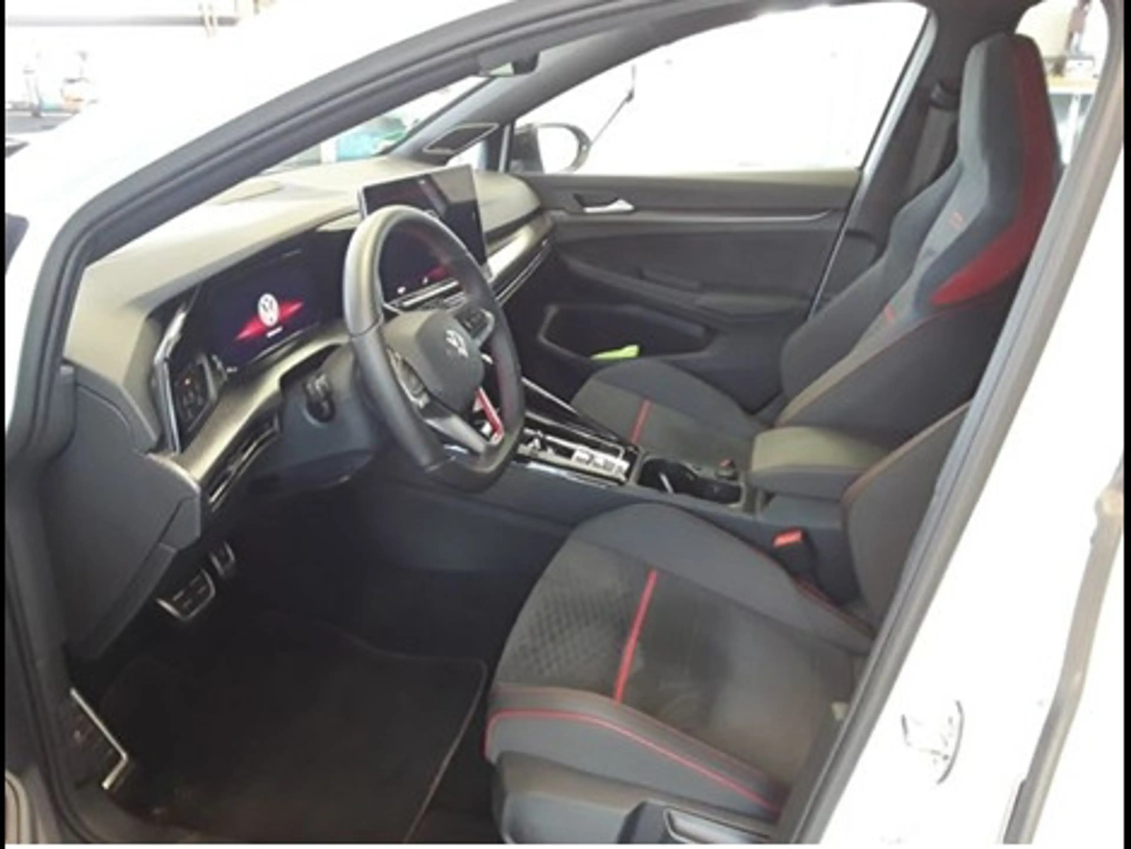 Volkswagen Golf GTI VIII PHASE 2 Clubsport Performance 2.0 TSI 300 CV — photo 6