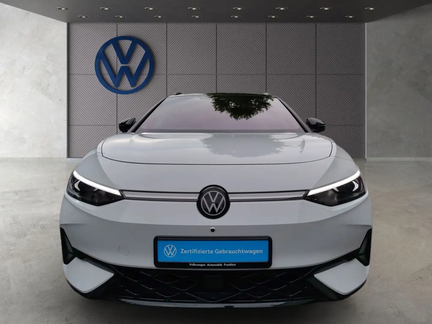 Volkswagen ID.7 Tourer GTX 4-Motion Navi IQ.Light DAB+ Fron Weiß - 2