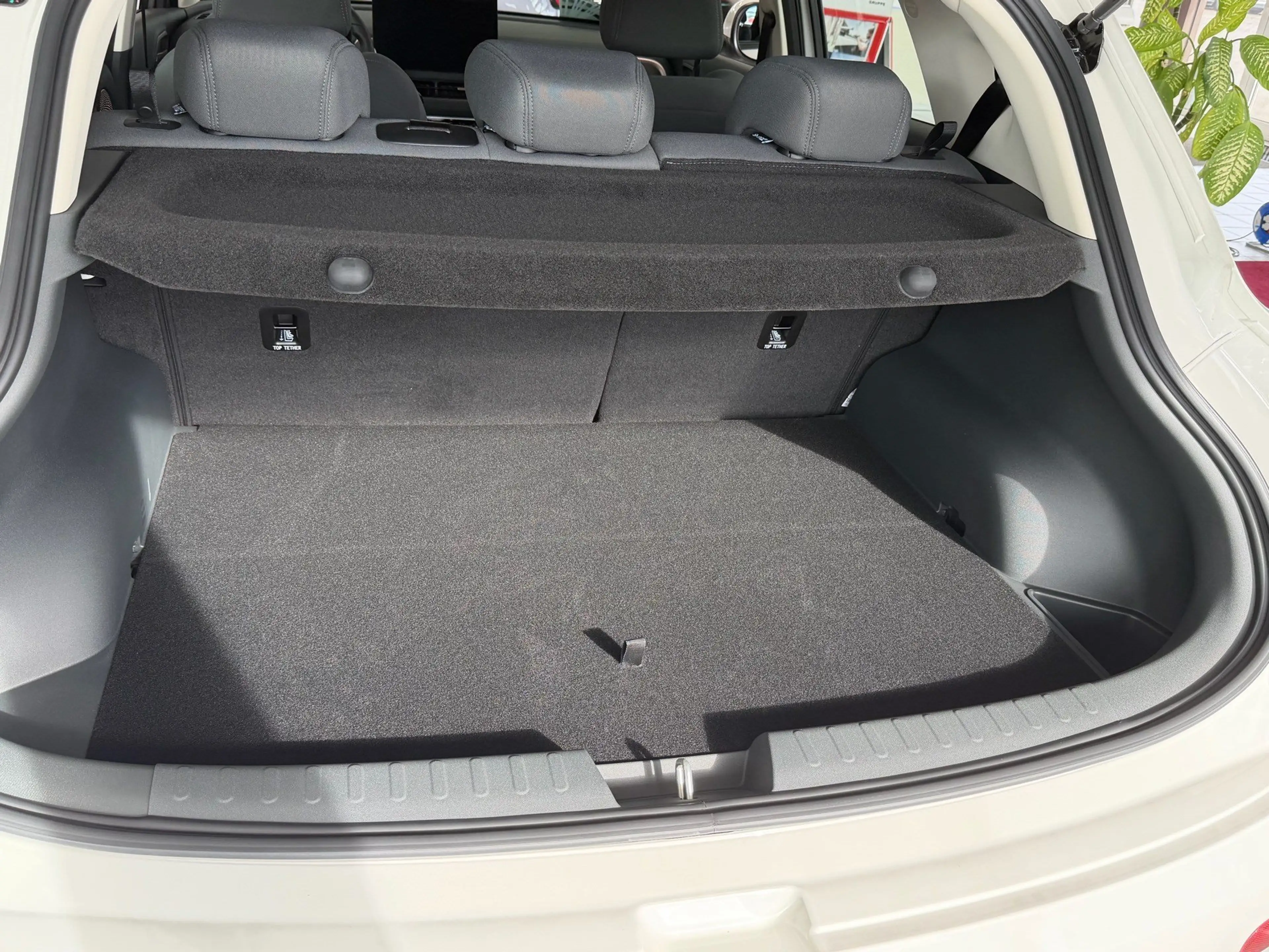 GWM ORA 5 Premium 1.5 Turbo 7-Gang DCT — photo 9