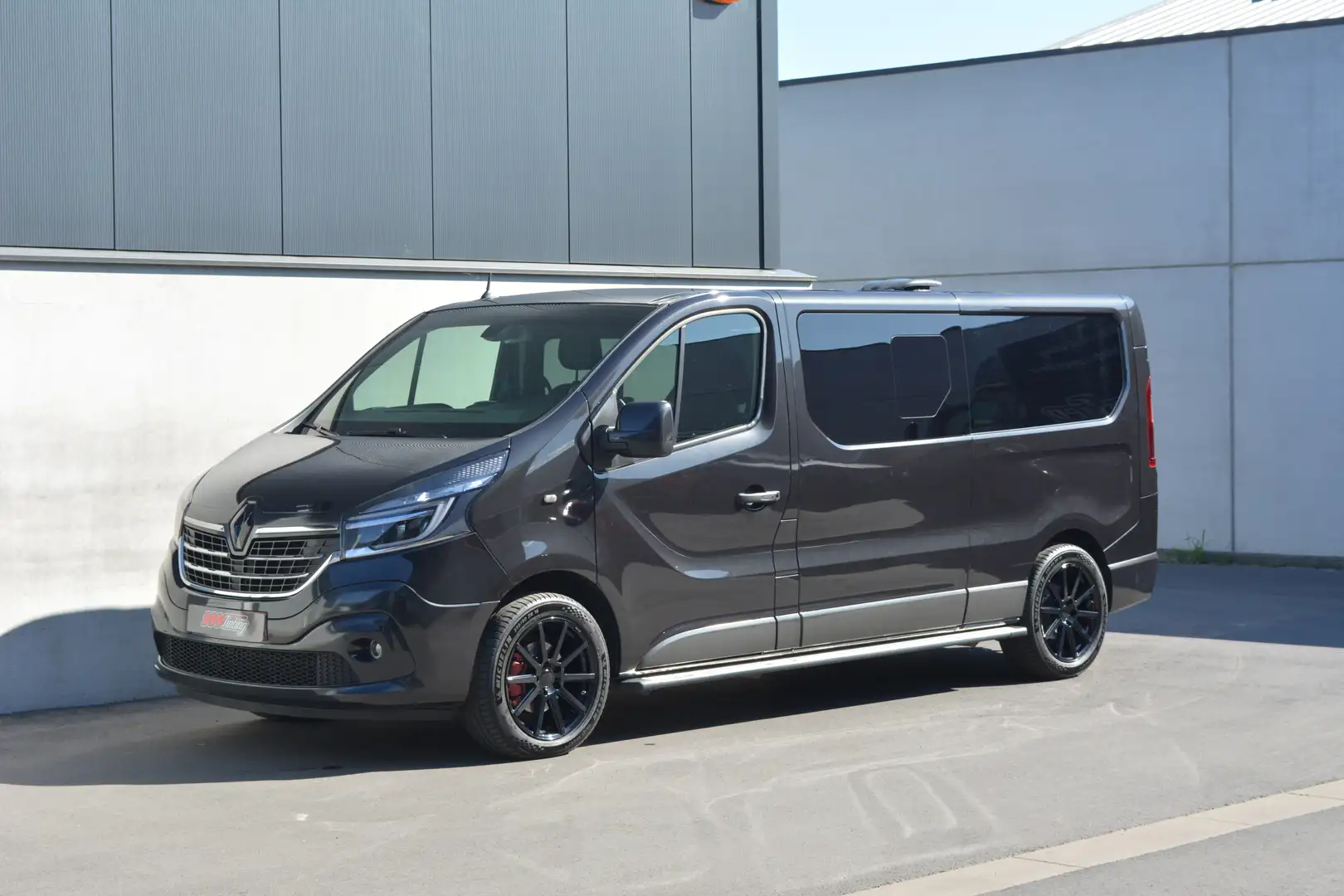 Renault Trafic ENERGY dCi 170 EDC L2H1 3,0t Komfort Zwart - 1