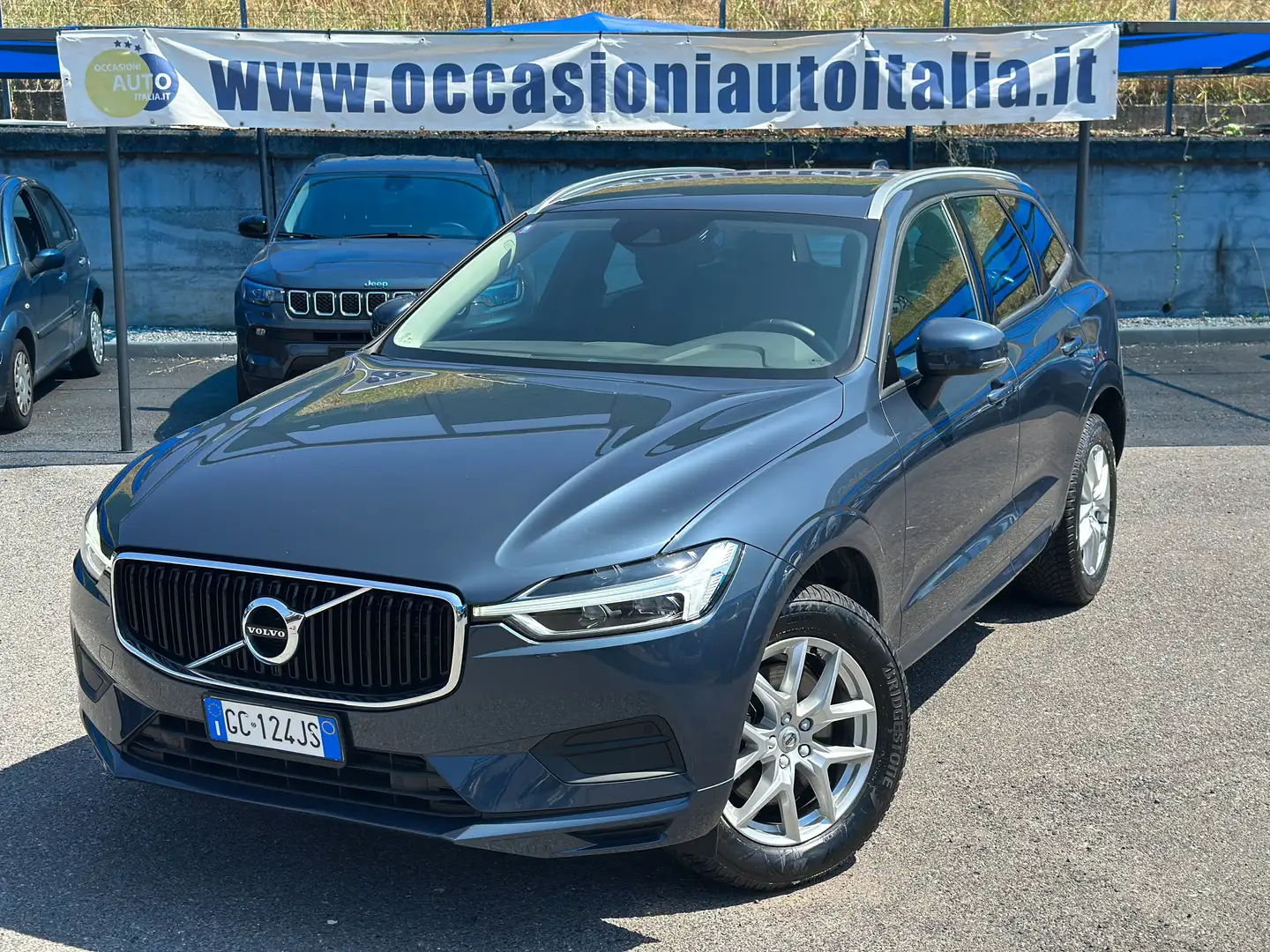 Volvo XC60 2.0 b4 Momentum Pro awd auto Blu/Azzurro - 1