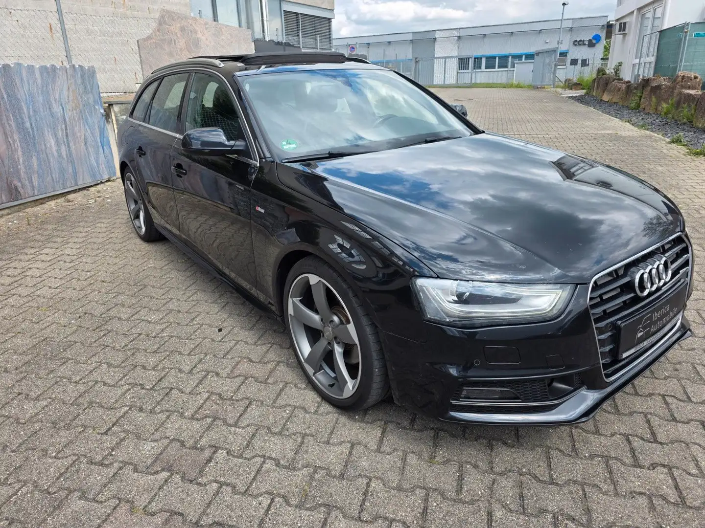Audi A4 Avant S line Sportpaket / plus*PANORAMA*NAVI* Negro - 1