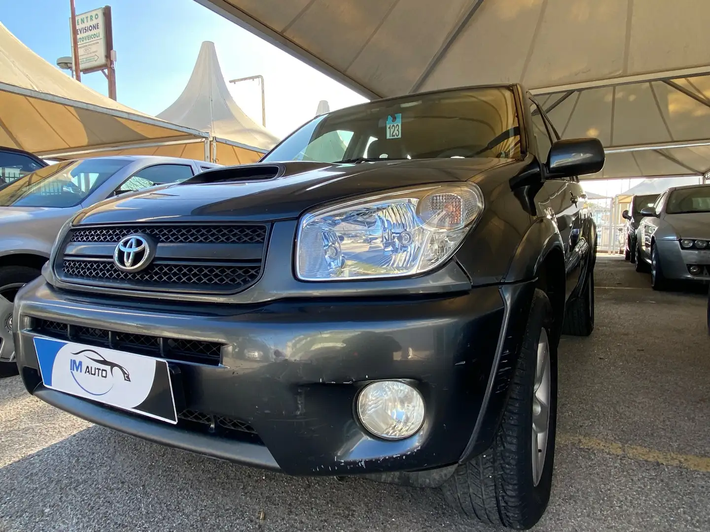 Toyota RAV 4 RAV4 5p 2.0 d-4d 16v Sol FL Gris - 2