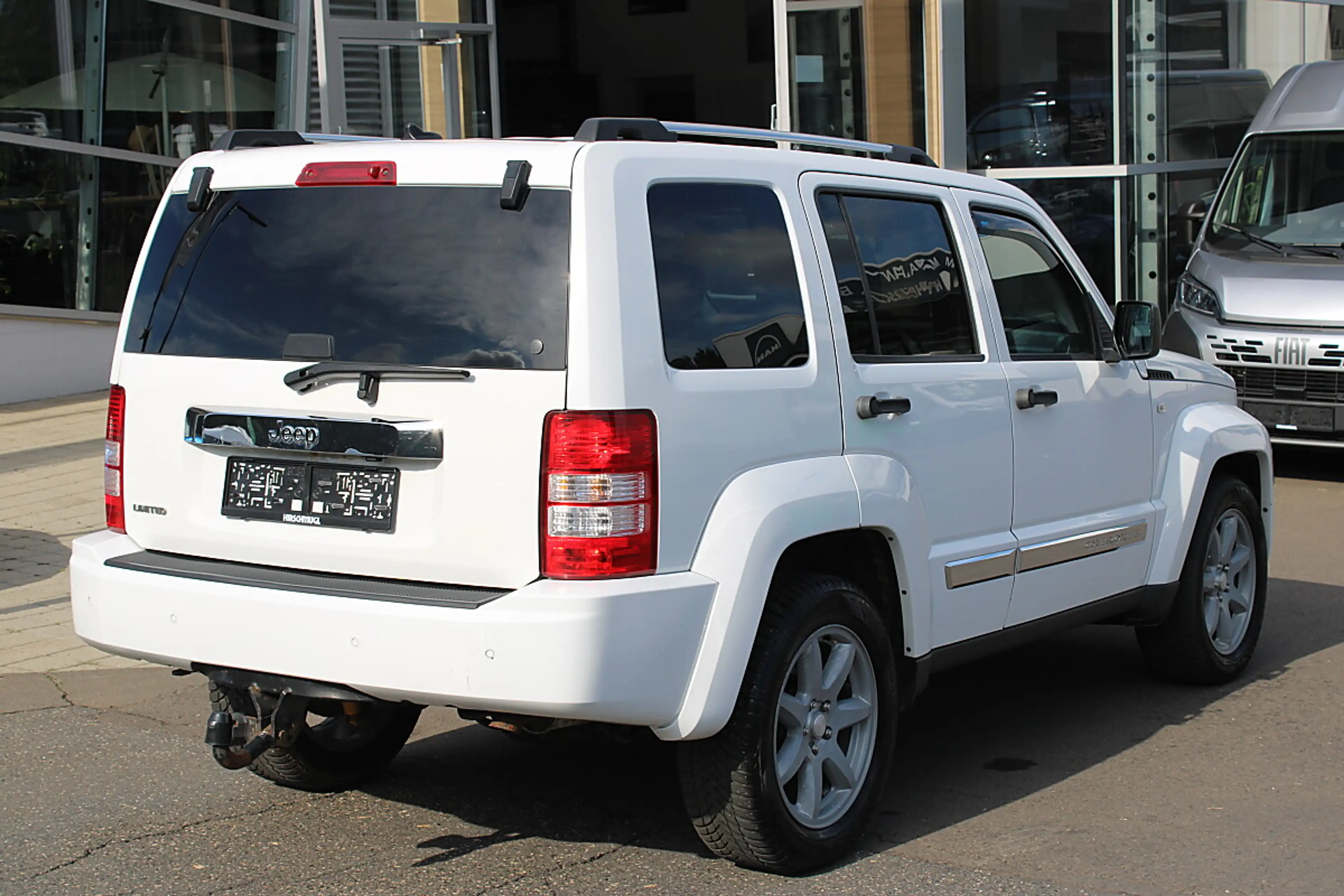 Jeep Cherokee 2,8 Limited CRD Aut. — photo 4