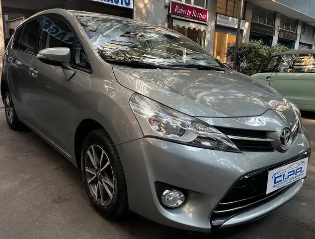 Toyota Verso Verso 1.6 Style 7p.ti mt