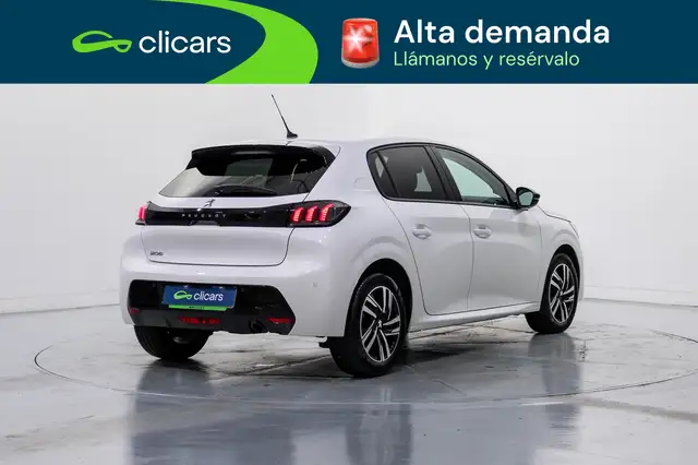 Peugeot 208 view 5