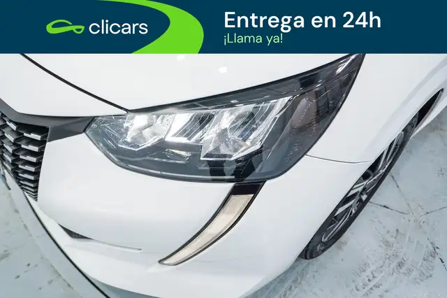 Peugeot 208 view 10