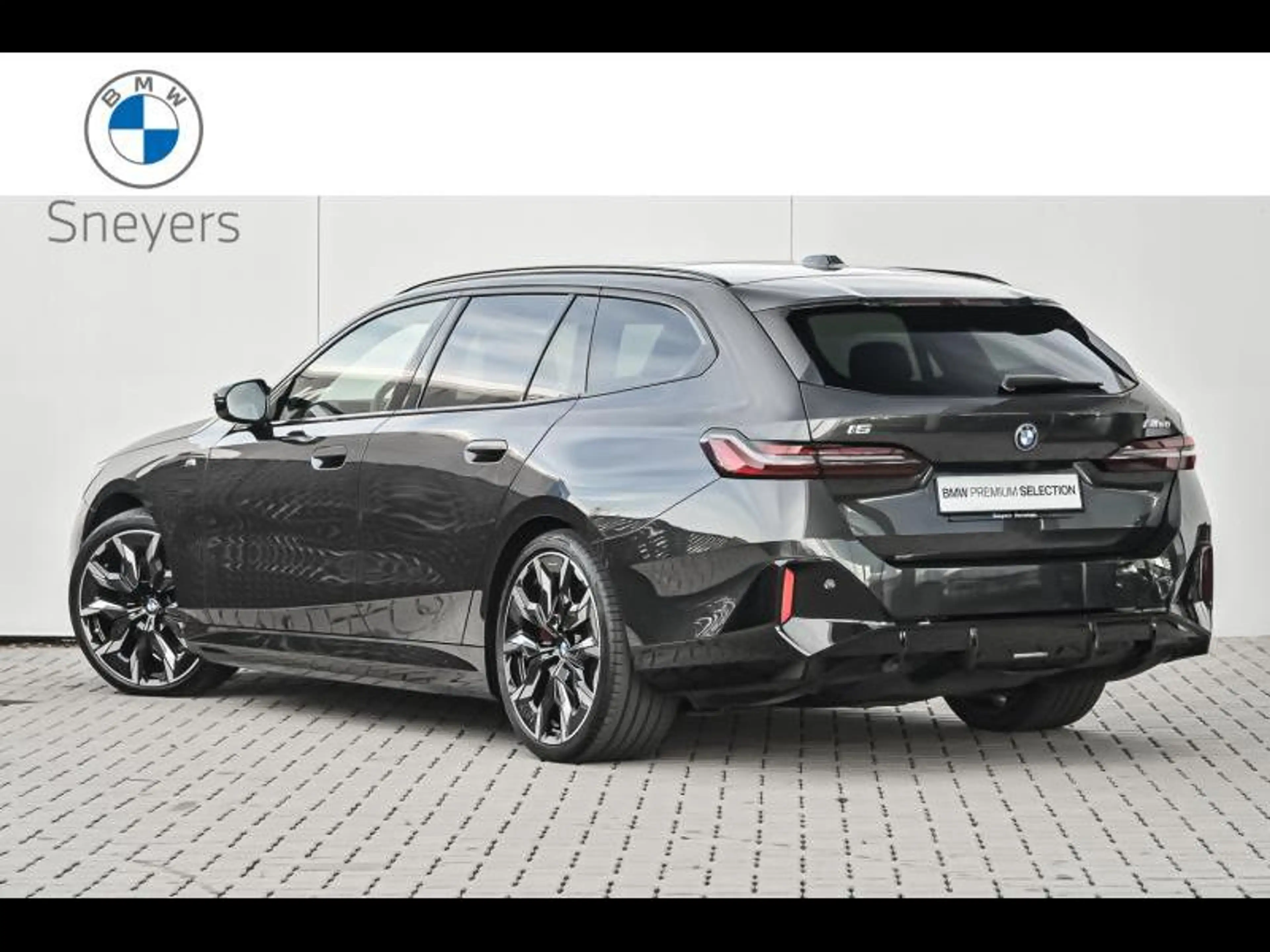 BMW i5 M60 xDrive — photo 5