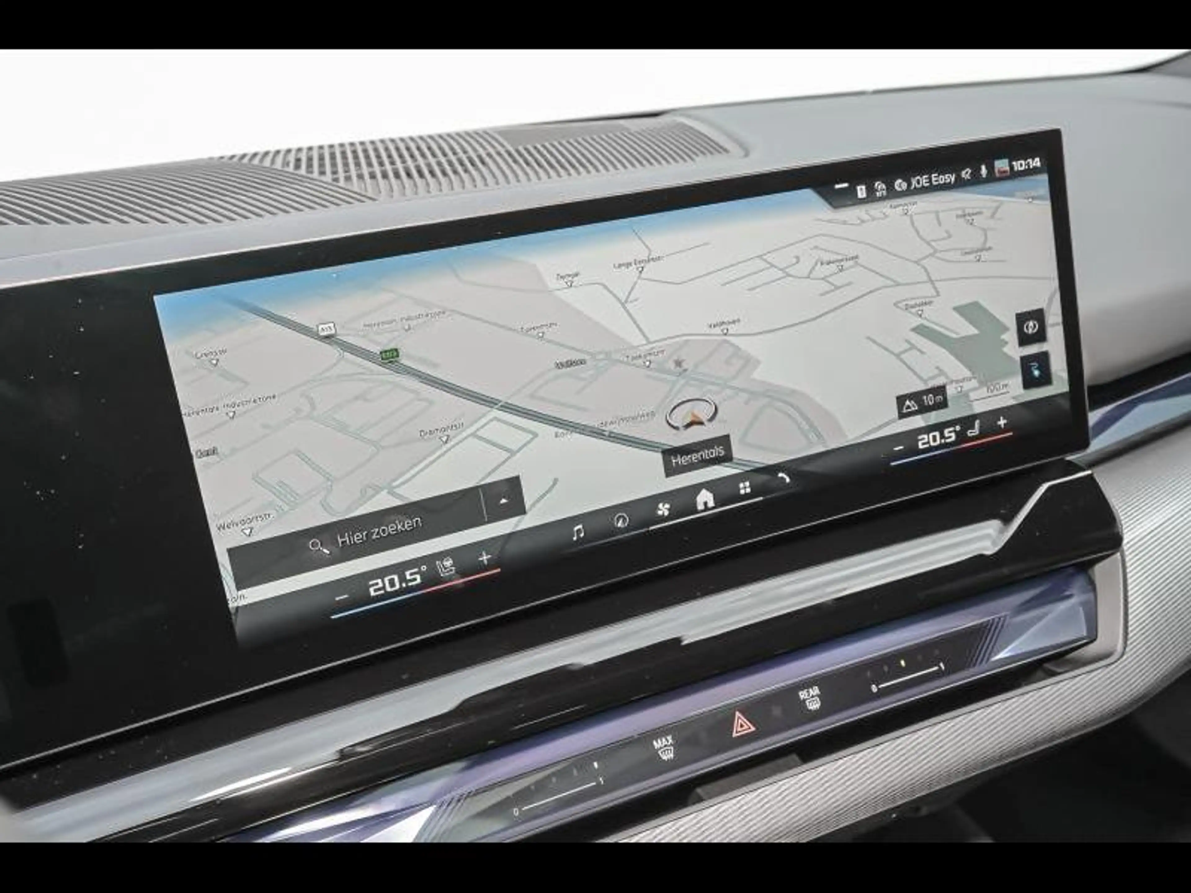 BMW i5 M60 xDrive — photo 13