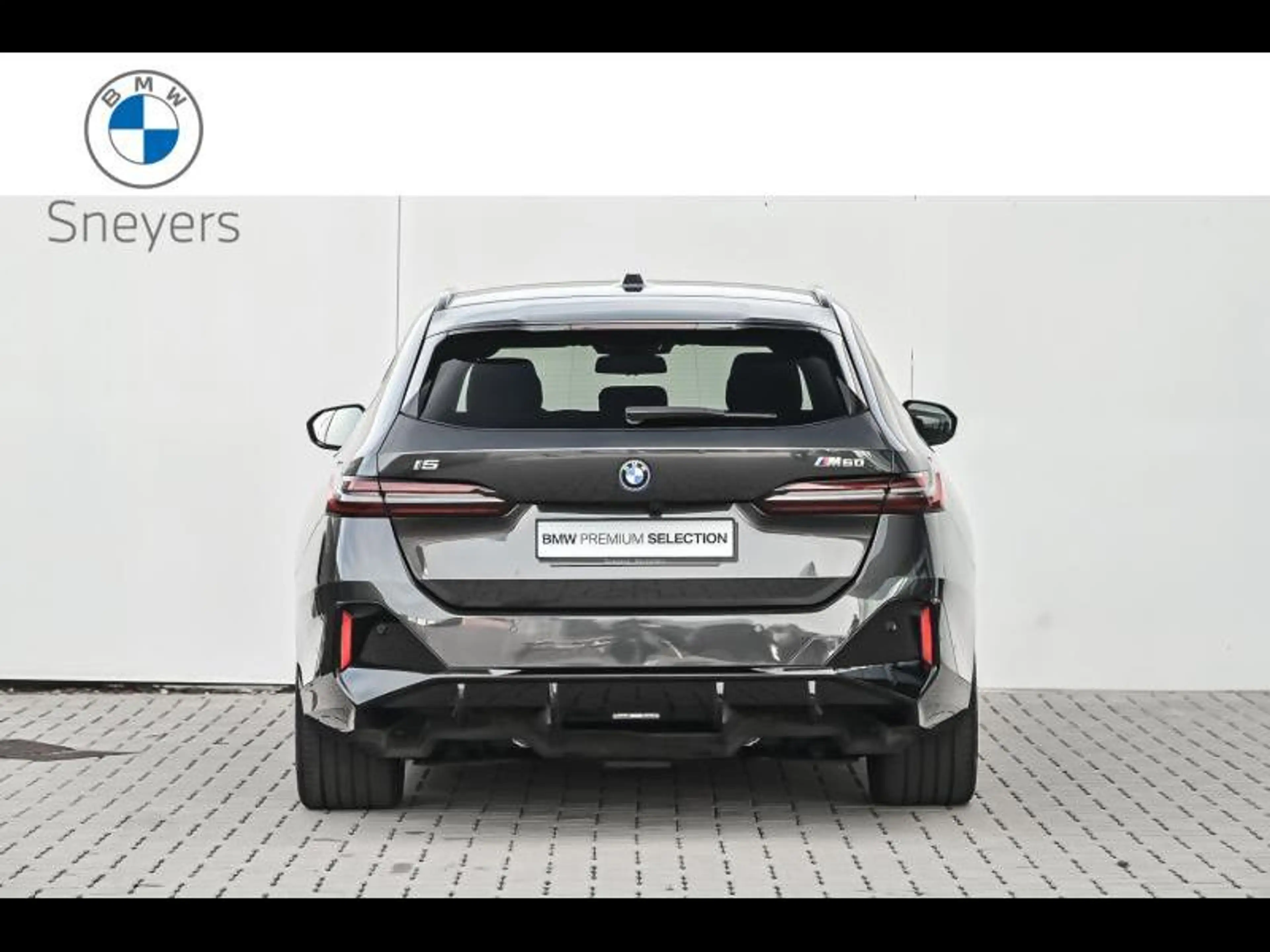 BMW i5 M60 xDrive — photo 4