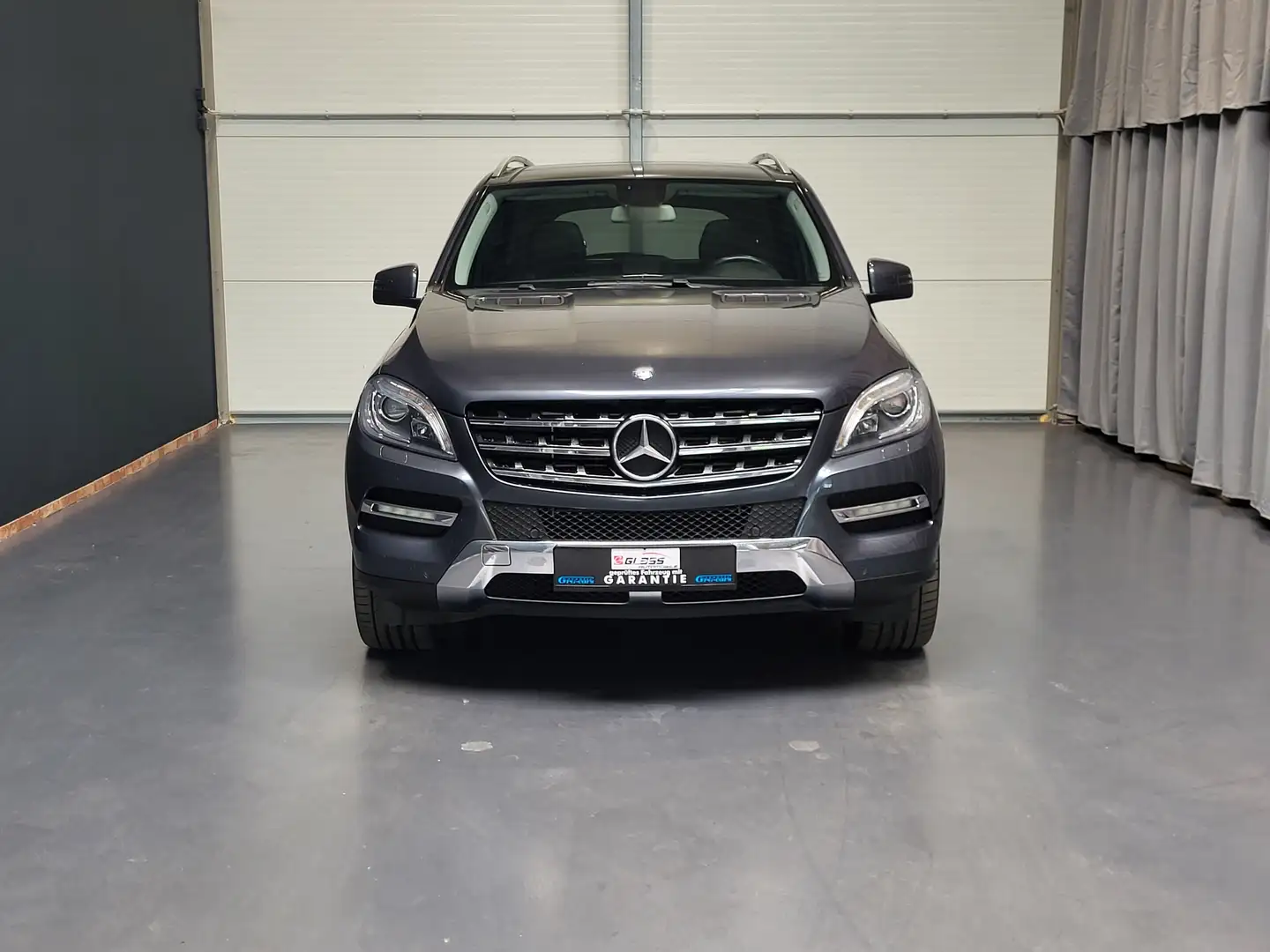 Mercedes-Benz ML 350 CDI AMG 4Matic *TOP Ausstattung* Grau - 2