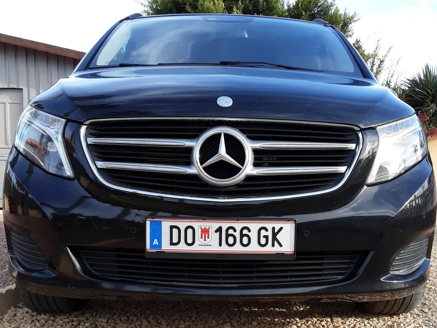 Mercedes-Benz V 220 V 220 d kompakt Aut. Schwarz - 2