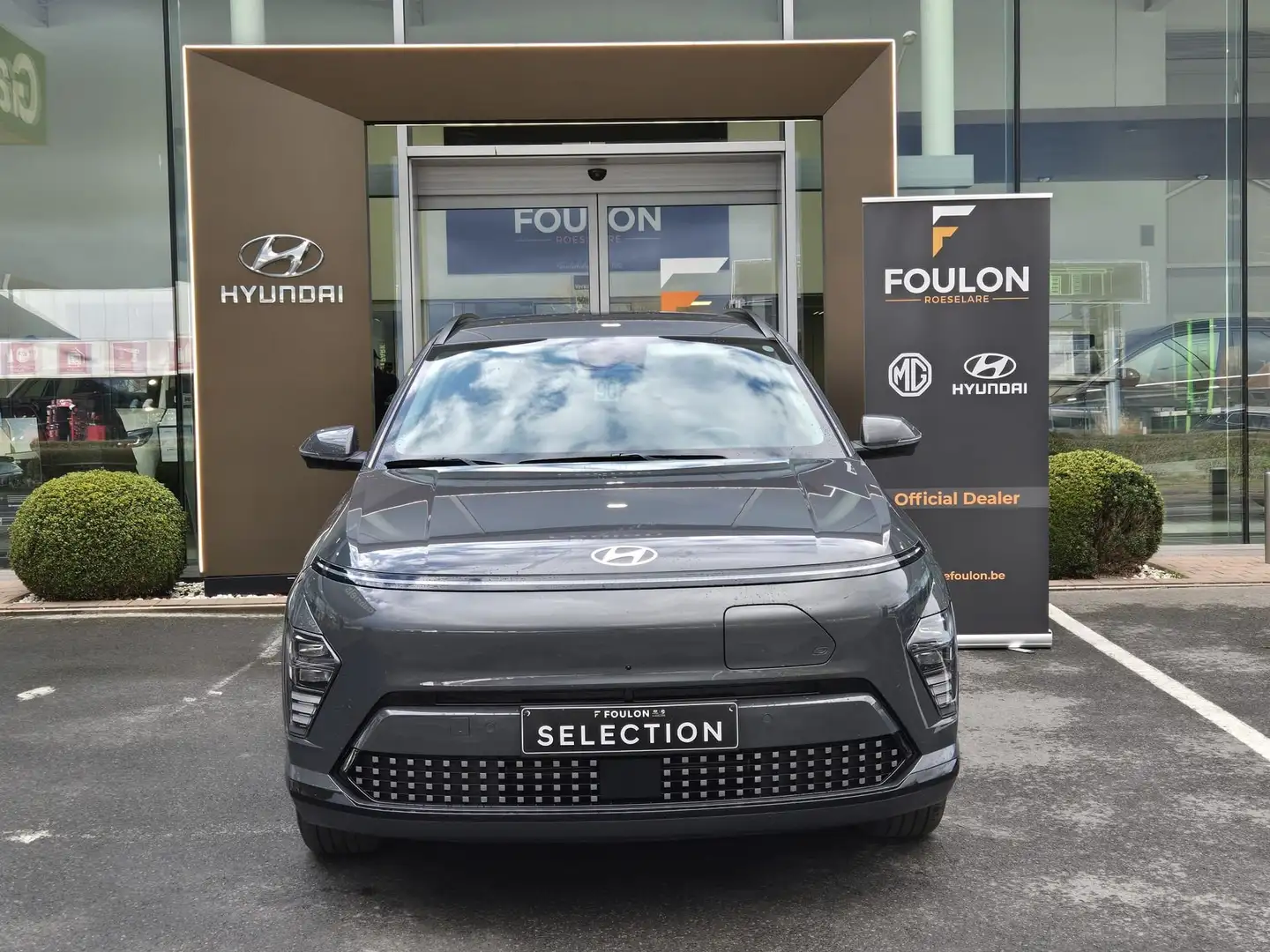 Hyundai KONA 64 kWh Sky +HUD Full option Gris - 2