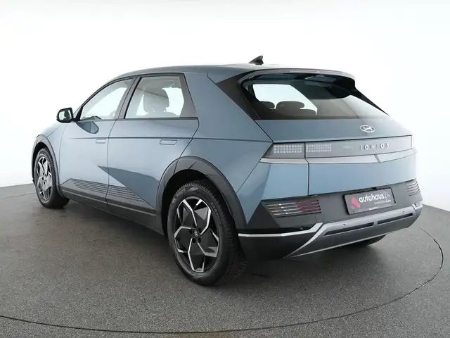 Hyundai Ioniq 5 view 4