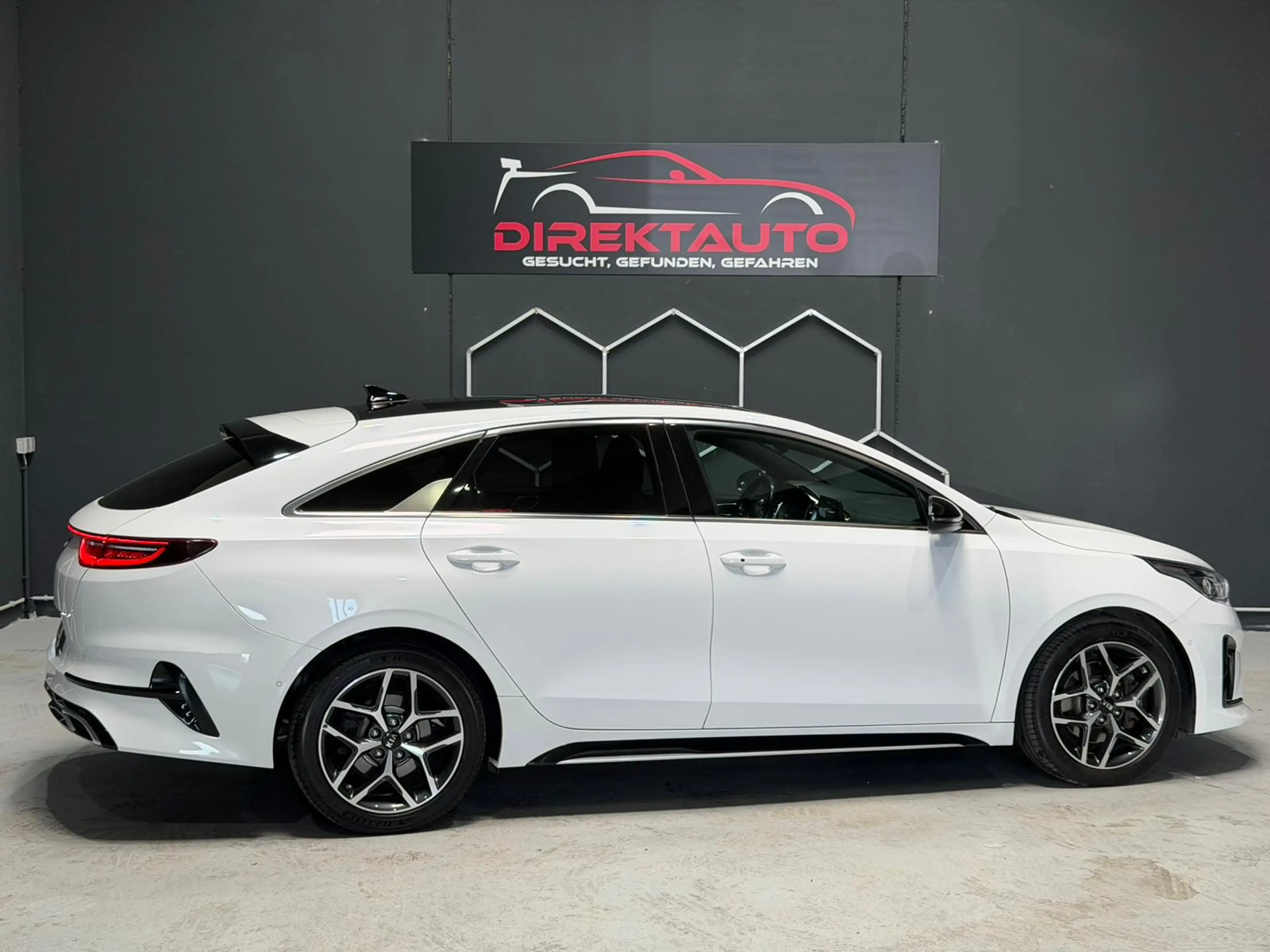 Kia ProCeed / pro_cee'd GT-Line — photo 6