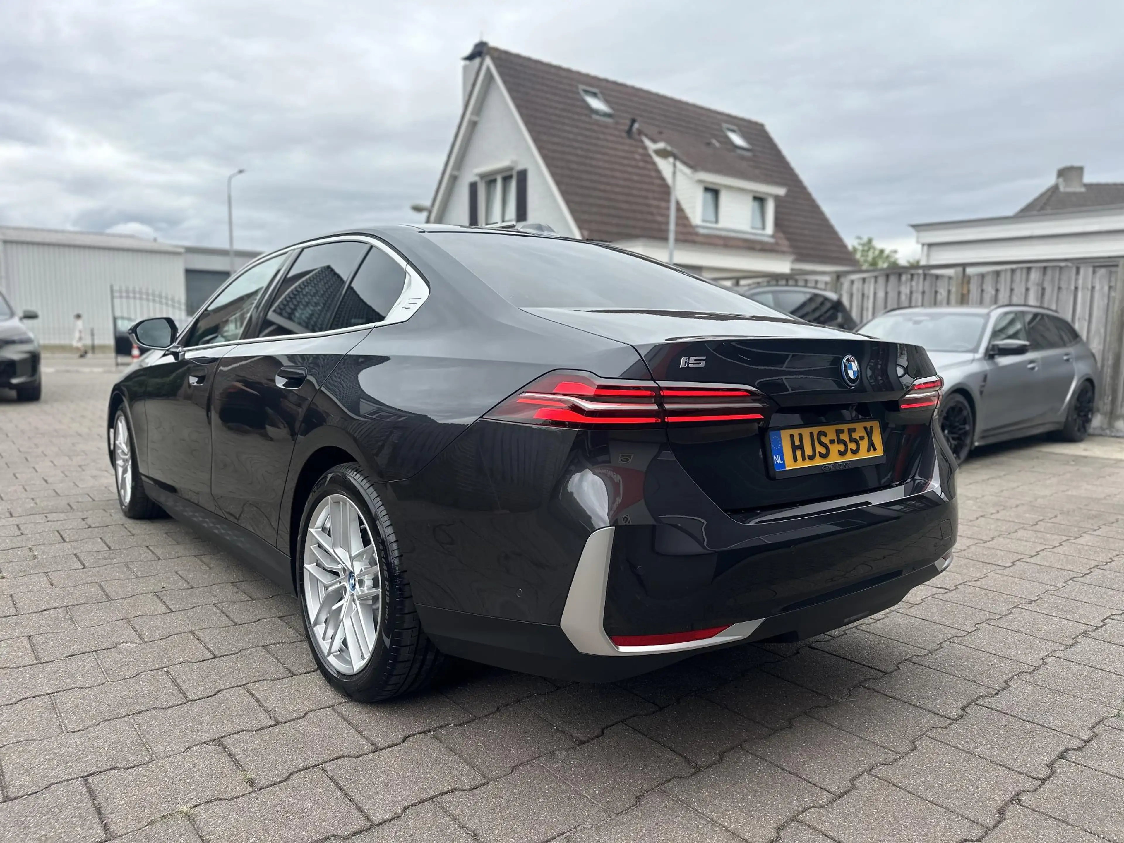 BMW i5 eDrive40 84 kWh — photo 7
