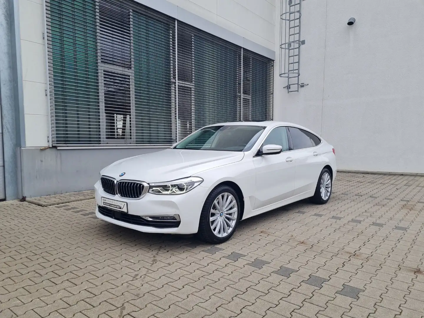 BMW 640 i Gran Turismo Luxury Line Navi.LED.ACC.HuD Weiß - 1