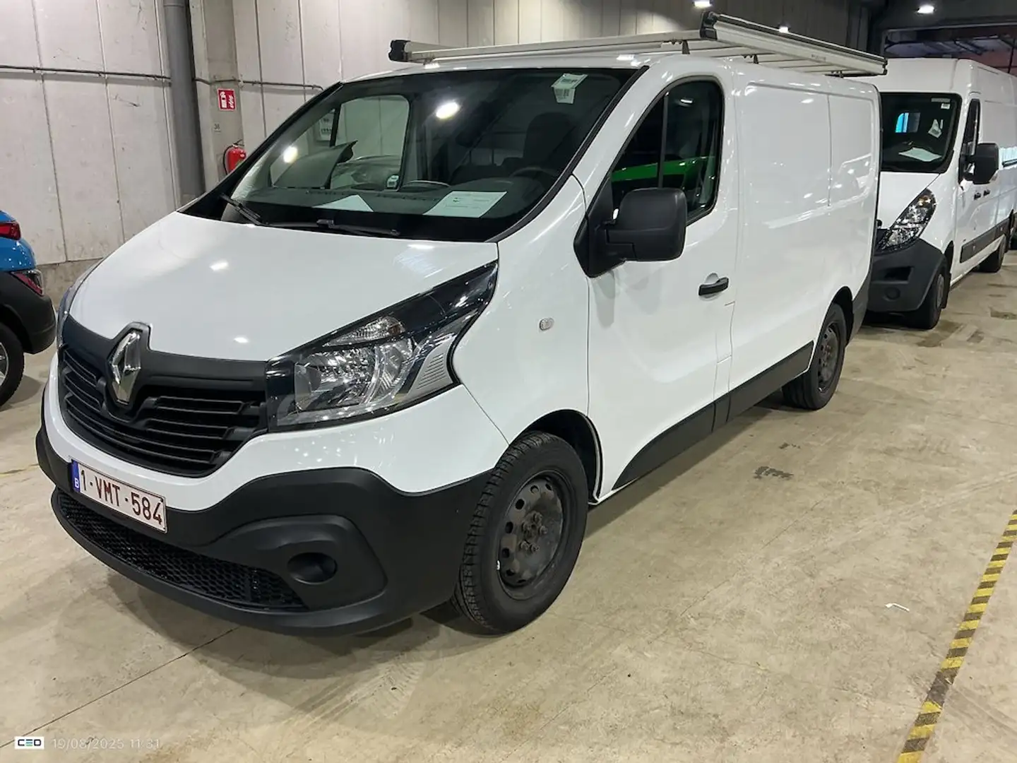 Renault Trafic RENAULT TRAFIC 29 FOURGON SWB DSL - 20 Bianco - 1