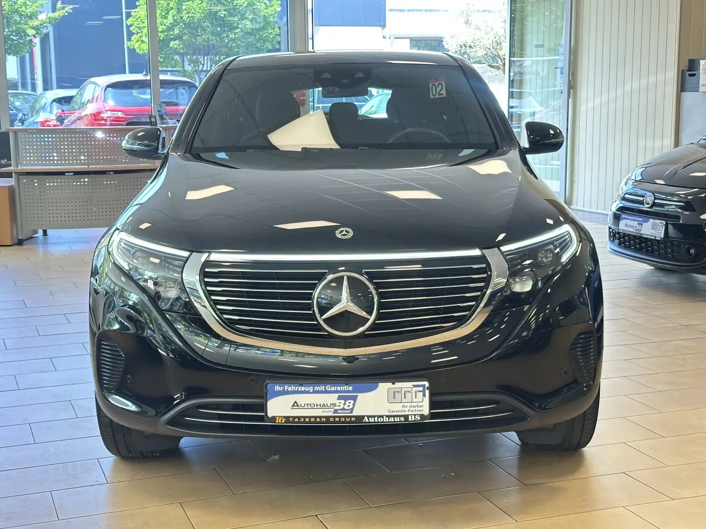 Mercedes-Benz EQC 400 MBUX*Matrix*AHK*R.Cam*SHZ*Distronic+Navi Noir - 2