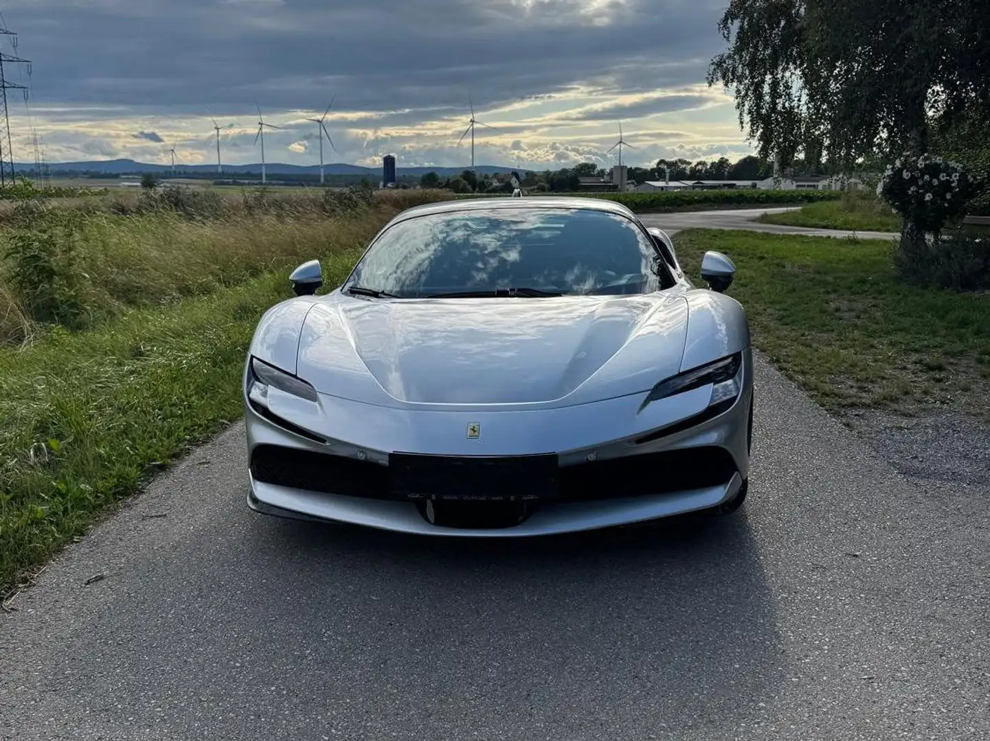 Ferrari SF90 Stradale Gri - 2