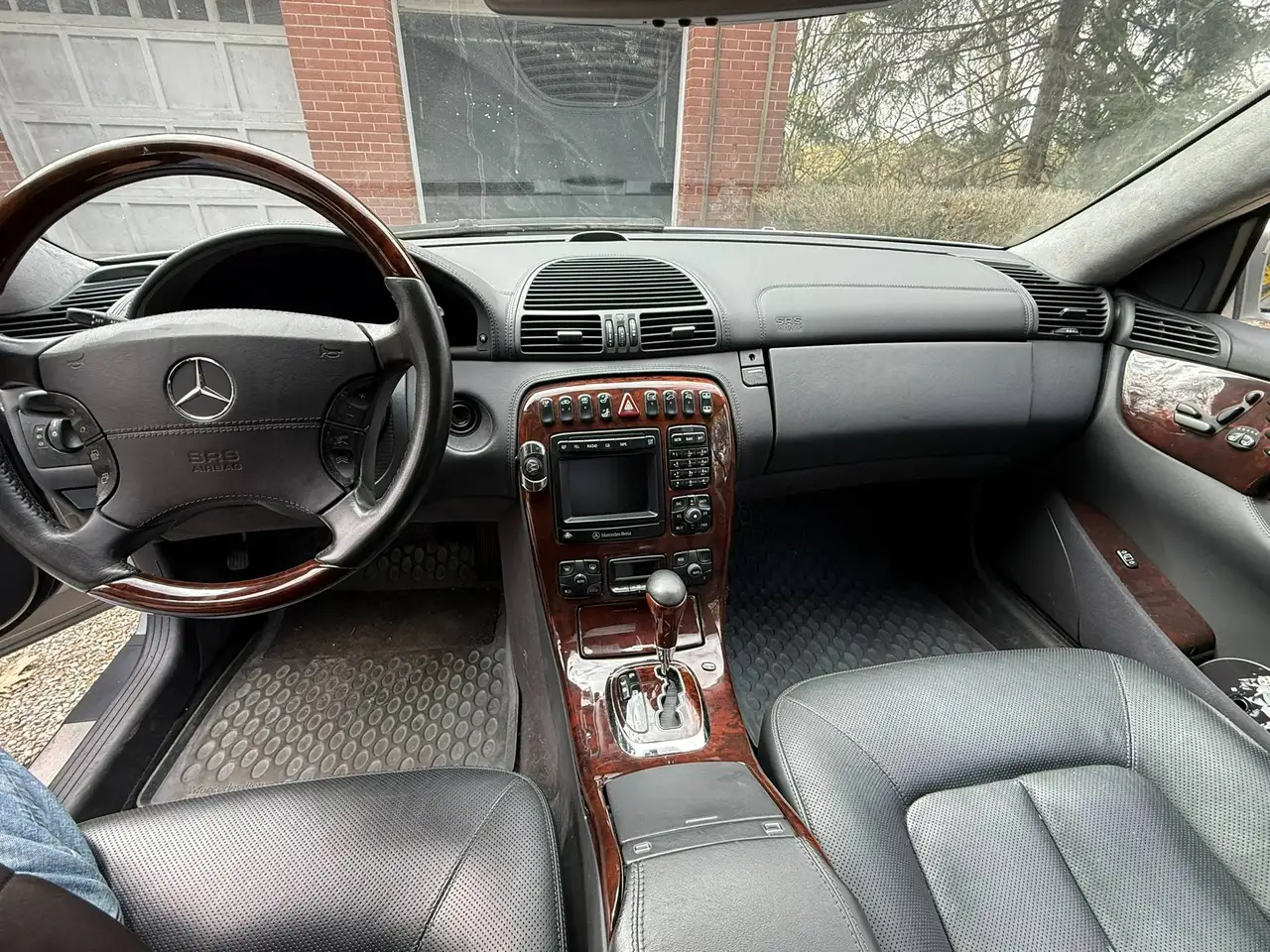 Mercedes-Benz CL снимка Mercedes-Benz CL