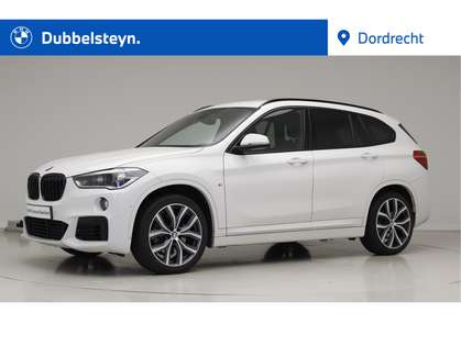 BMW X1 sDrive20i M-Sport | Active Cruise Control | Stoel/
