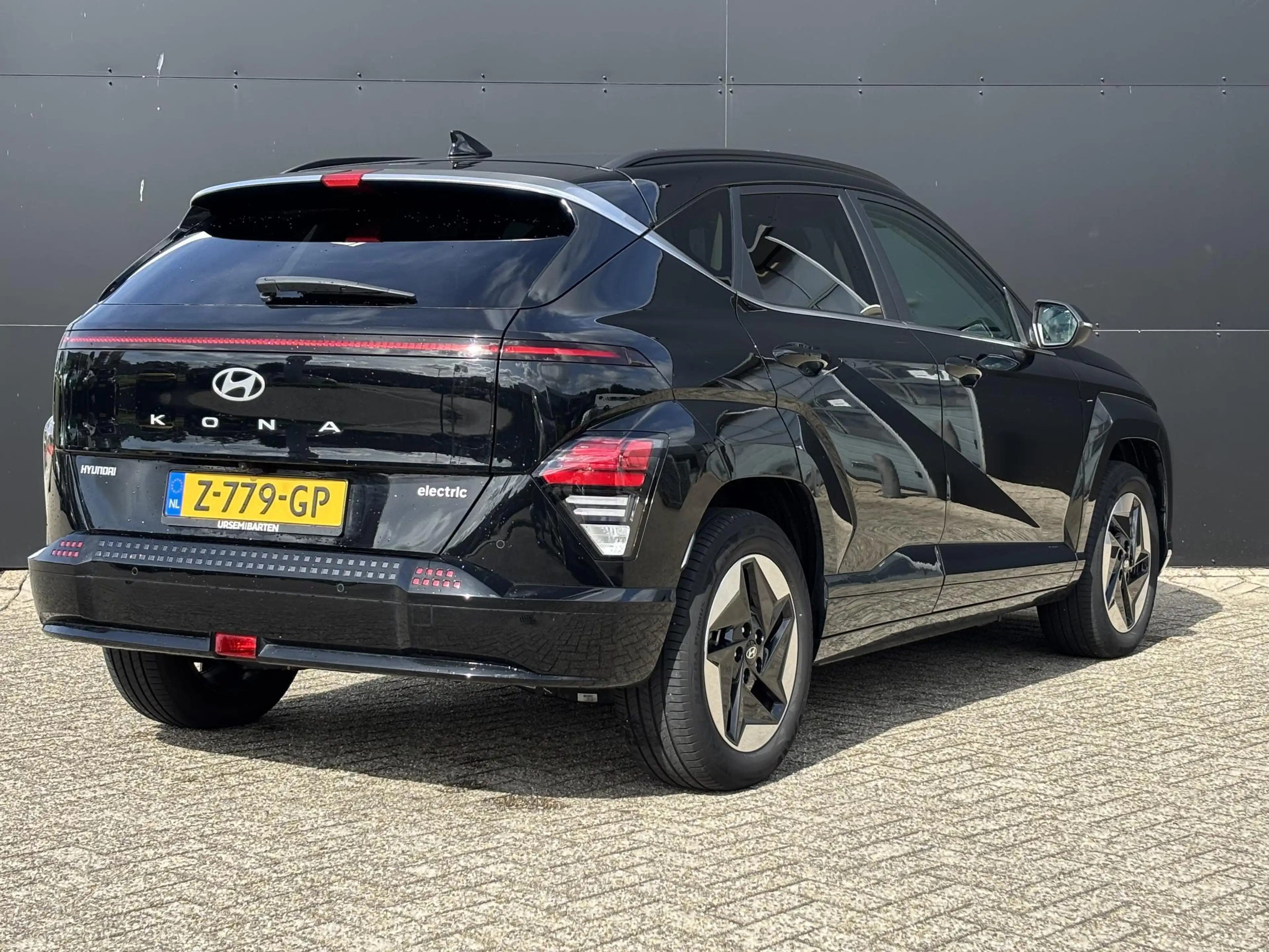 Hyundai KONA Electric Comfort Smart Limited 65.4 kWh | Stoelver — photo 3