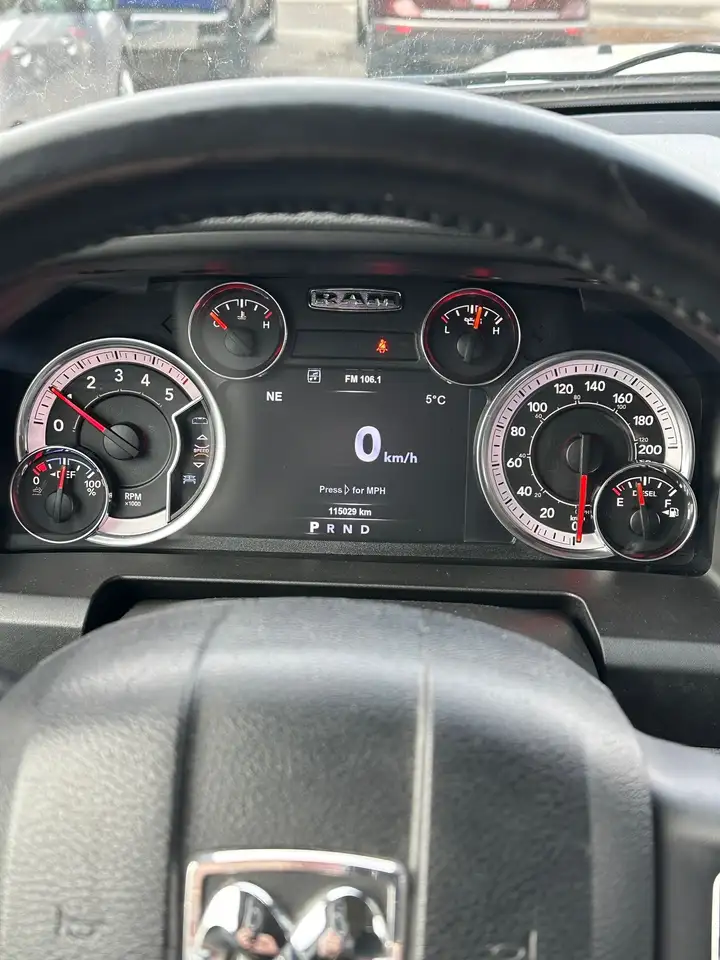 RAM 1500 снимка RAM 1500
