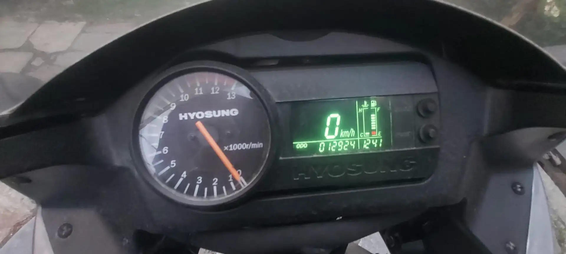 Hyosung GT 650 gran turismo - 2