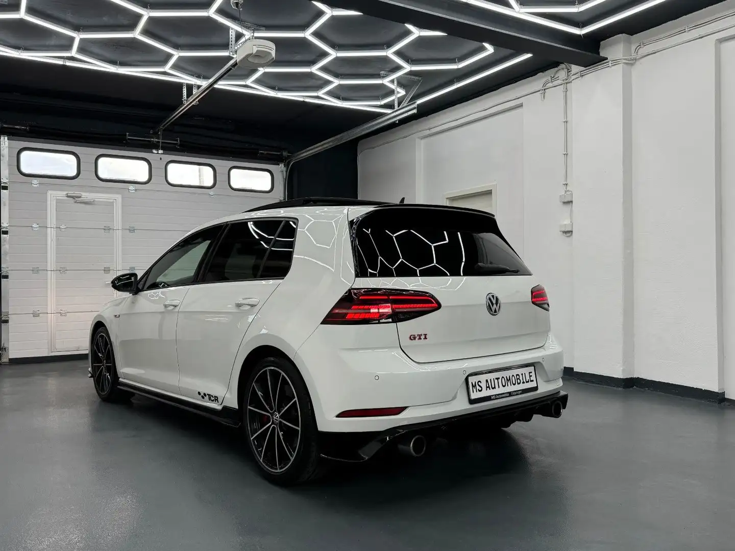 Volkswagen Golf GTI*TCR*PANORAMA*ACC*DCC*KAMERA* Biały - 2