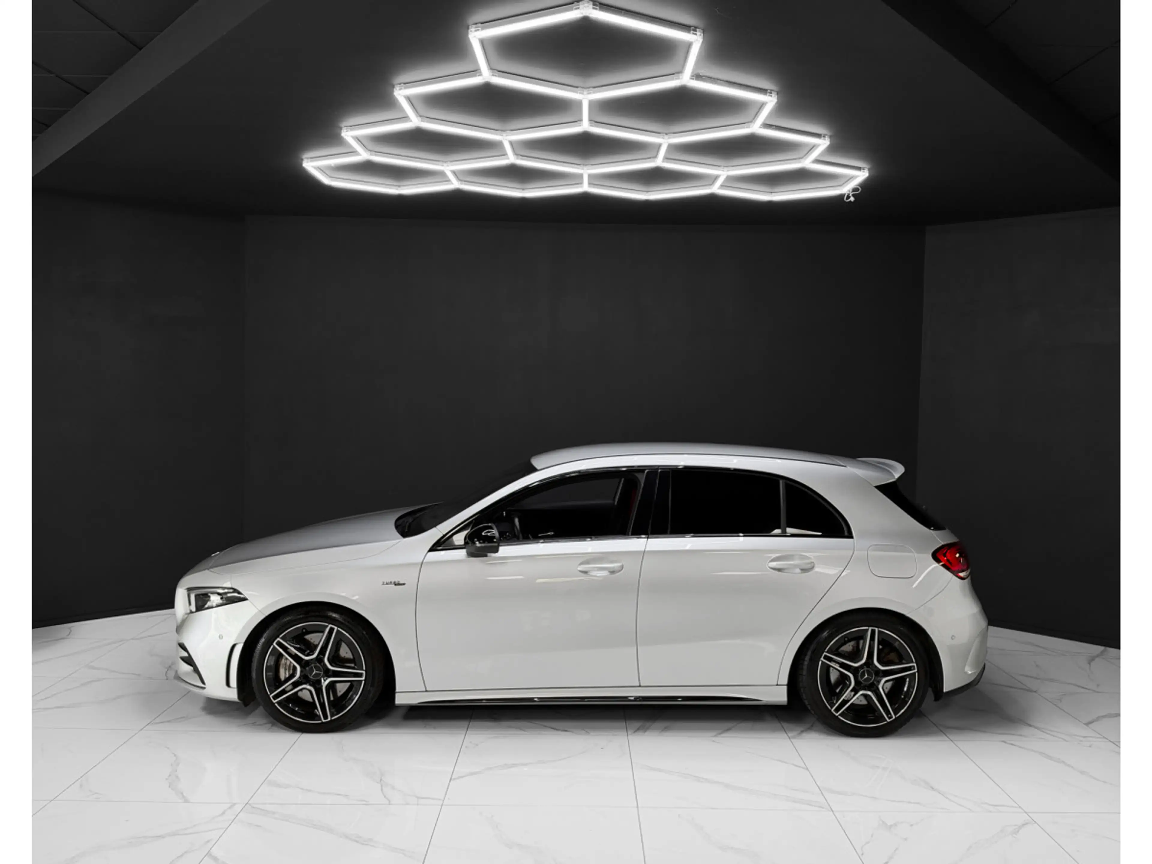 Mercedes-Benz A 35 AMG A35 AMG 4MATIC DCT 7G — photo 2
