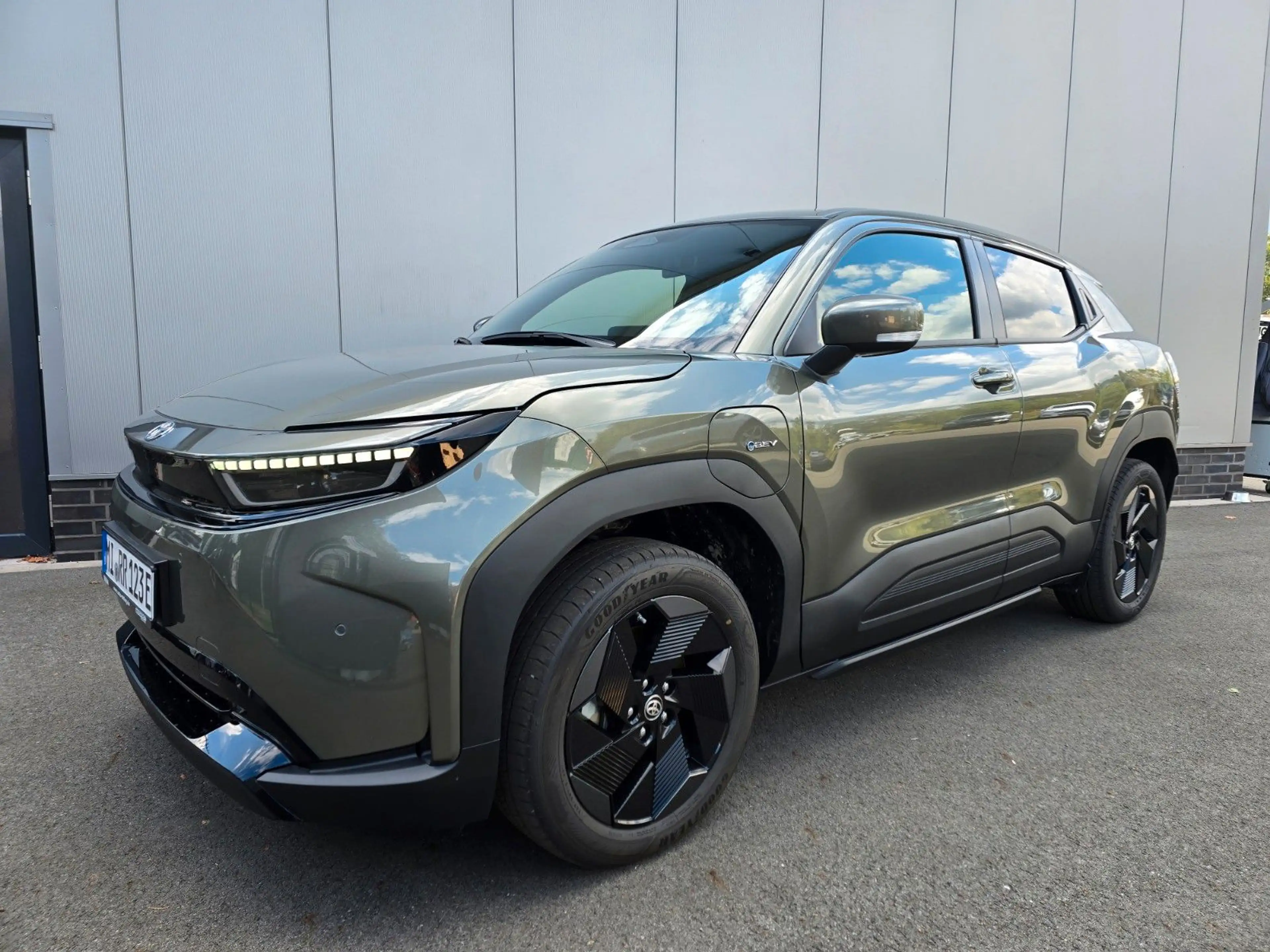 Toyota Urban Cruiser 128 kW FWD Teamplayer — photo 3