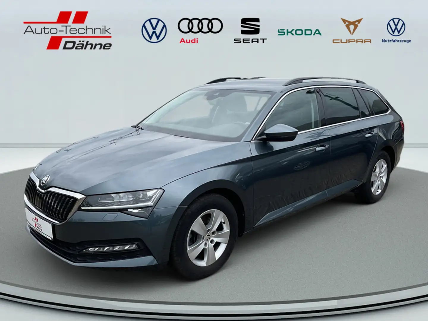 Skoda Superb Combi 2.0 TDI DSG Ambition NAVI ACC Grau - 1