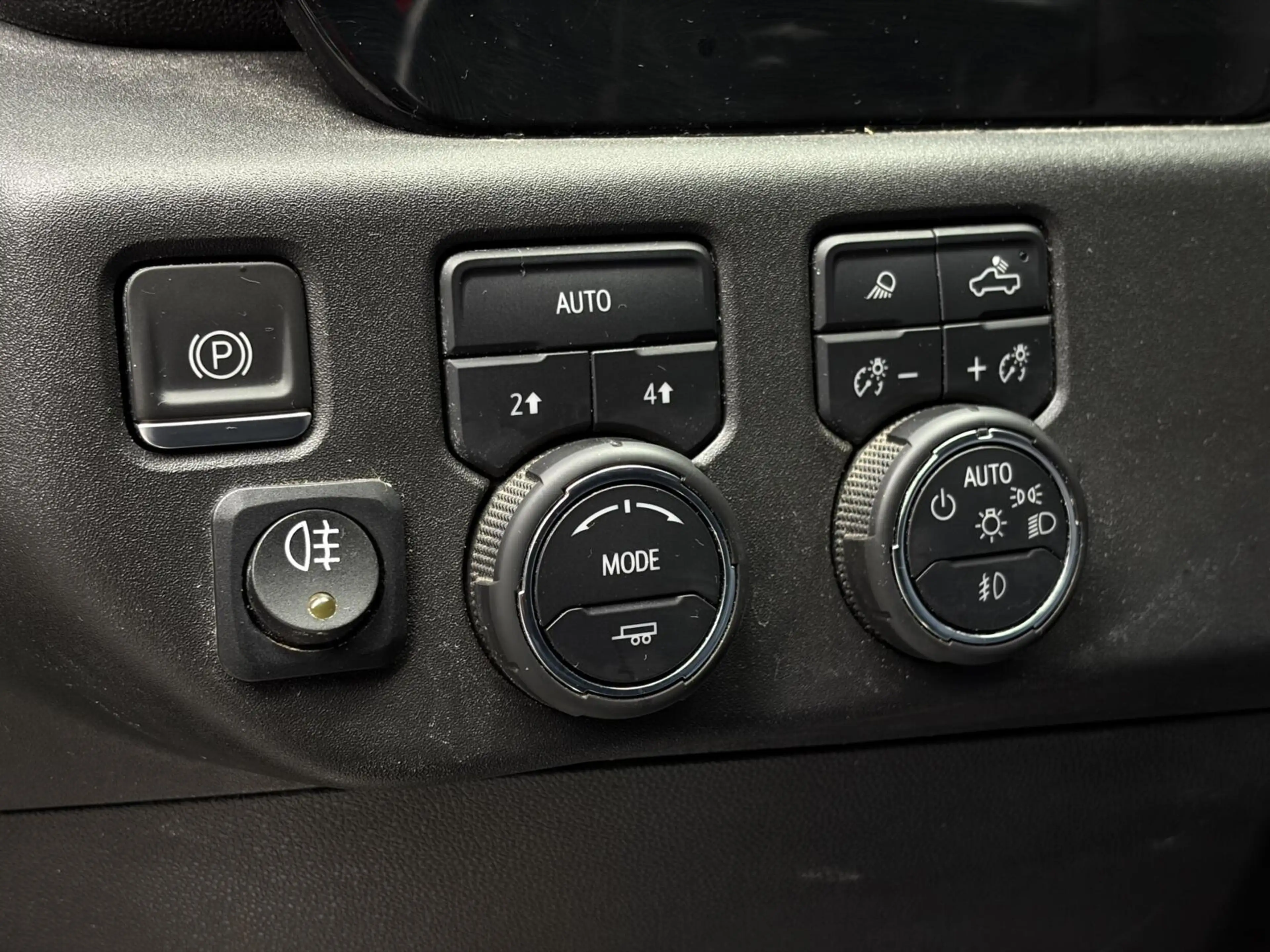 Chevrolet Silverado 1500 RST 4x4 |PANO|TREK|ACC|BOSE|360° — photo 26