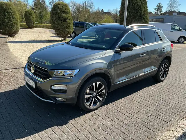 Volkswagen T-Roc IQ.DRIVE PDC Climatronic Sitzheizung Totwinkelassi