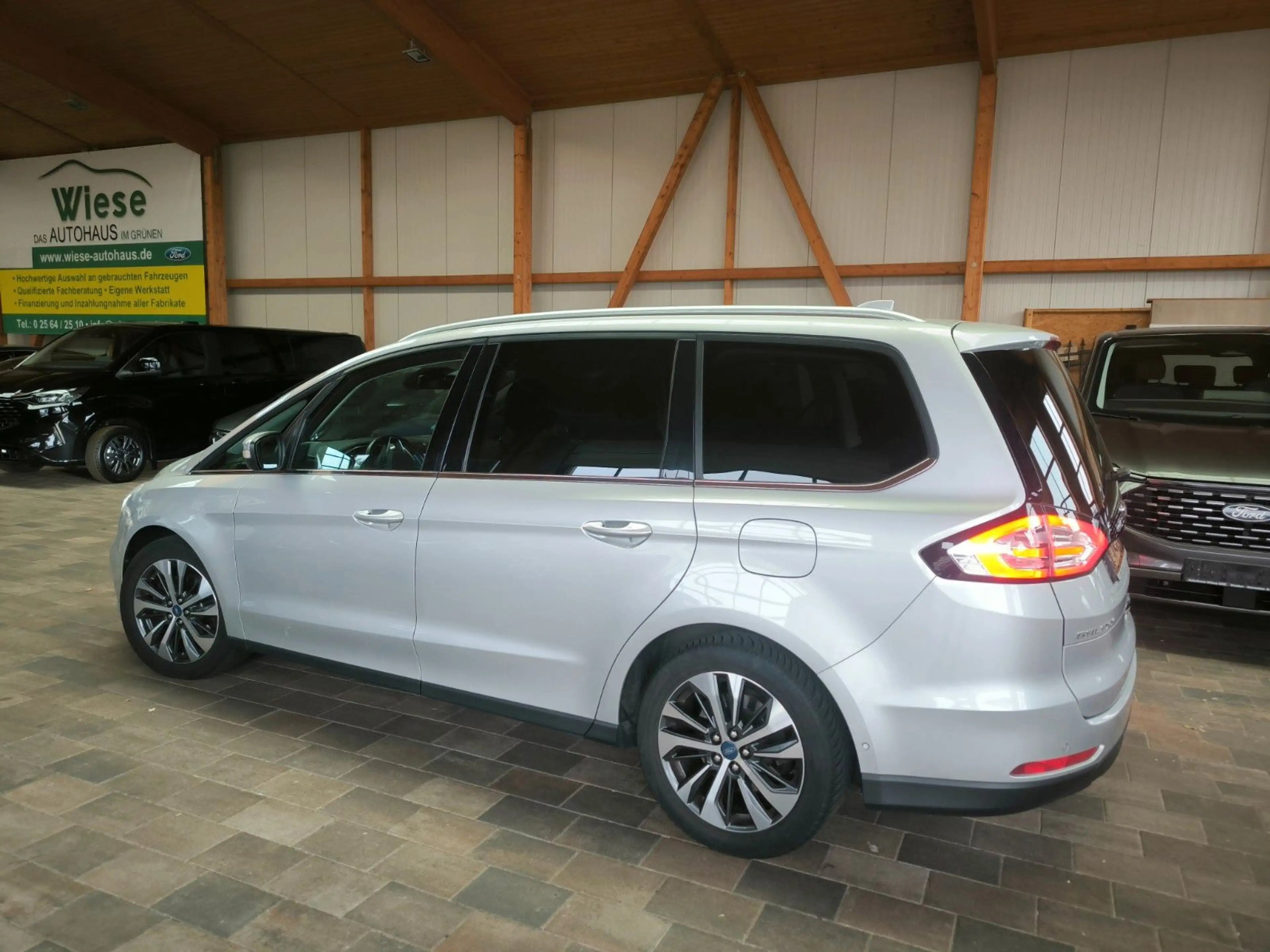 Ford Galaxy 2,0 EcoBlue Titanium,Cam,LED,Pdach,18"Alu