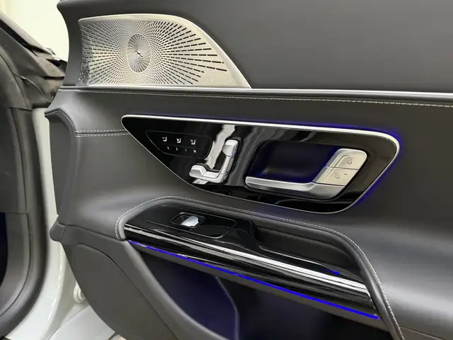 Mercedes-Benz SL view 27