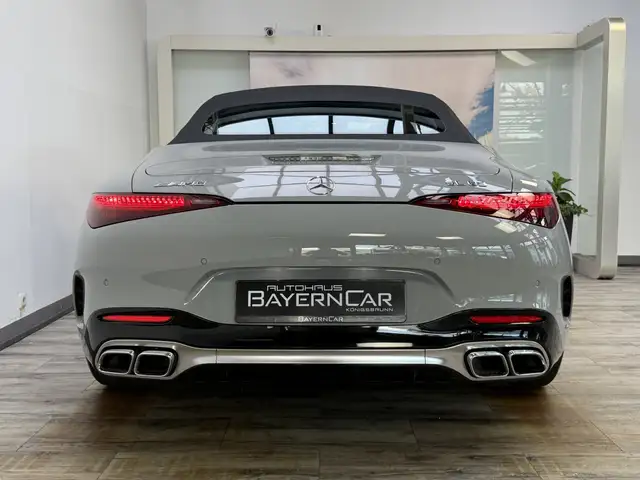 Mercedes-Benz SL view 11