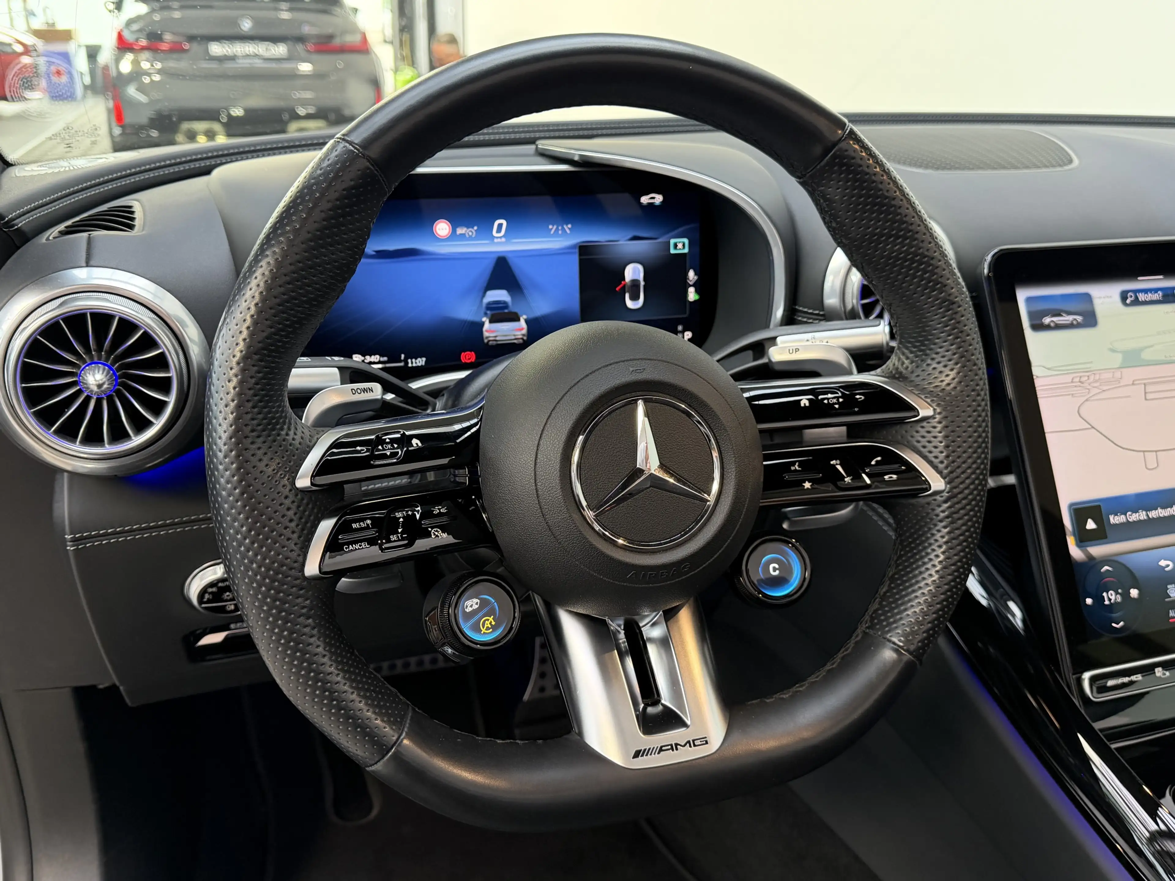 Mercedes-Benz SL 63 AMG Sitzlüftung HUD Distronic Manufaktur — photo 14