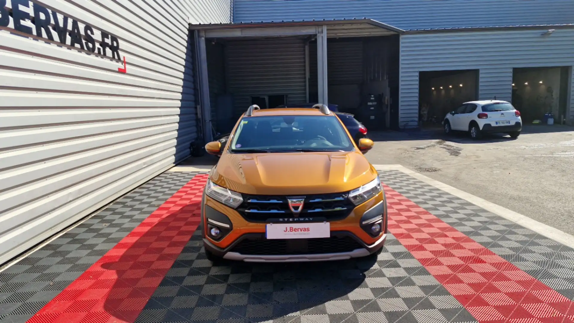 Dacia Sandero Stepway Confort ECO-G 100 Orange - 2