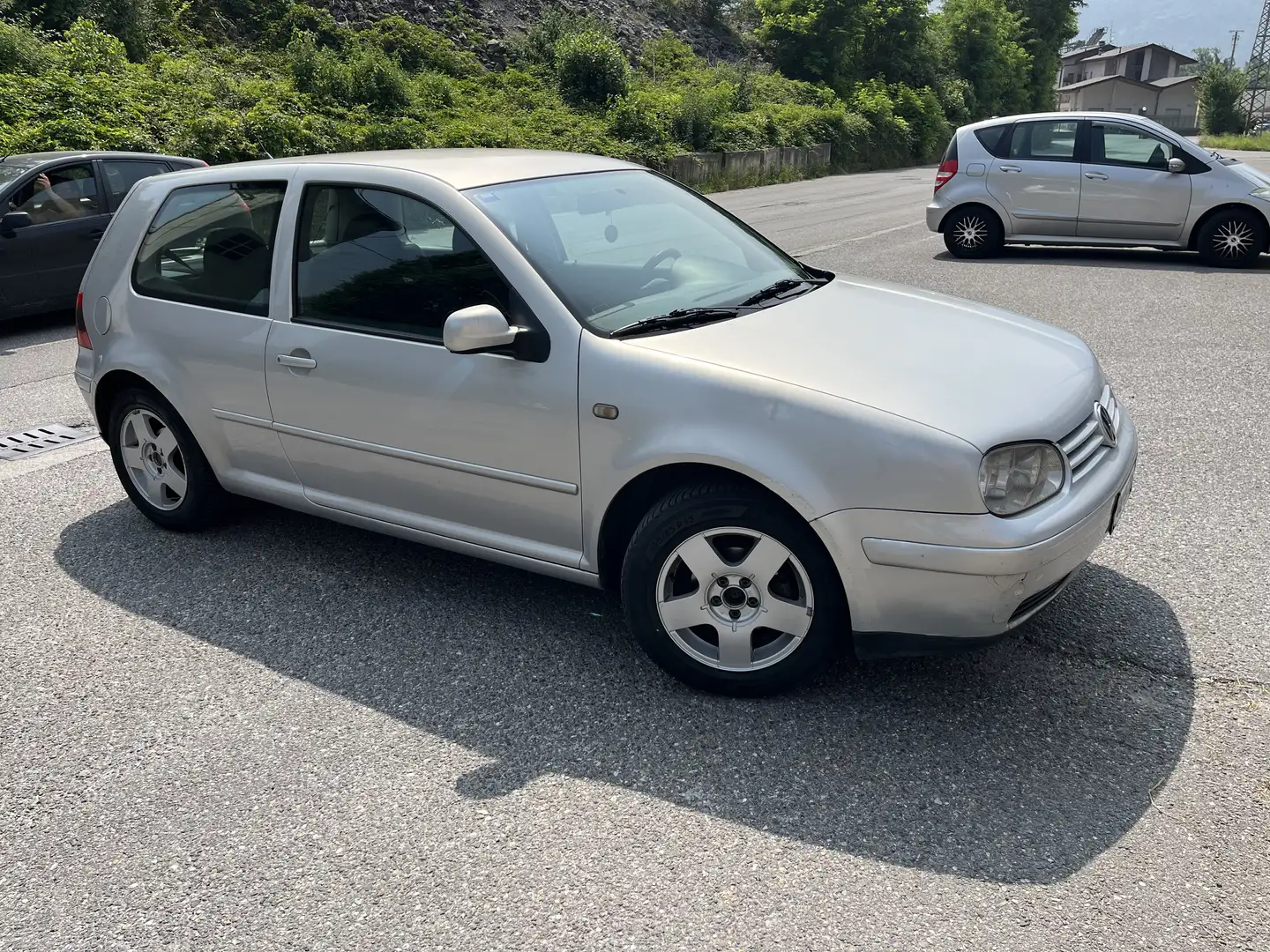Volkswagen Golf 3p 1.6 101cv - 2