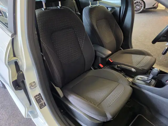 Ford Fiesta view 12