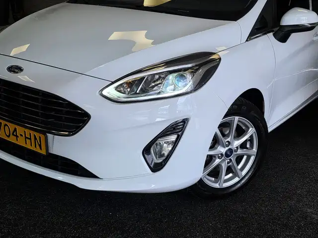 Ford Fiesta view 5