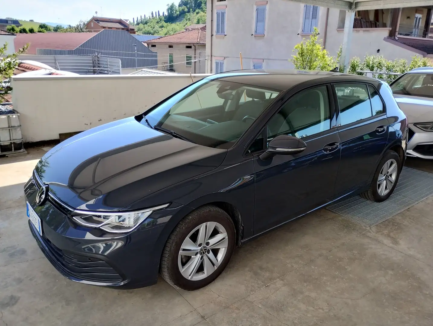 Volkswagen Golf Golf 1.0 tsi evo Life 110cv Grigio - 1