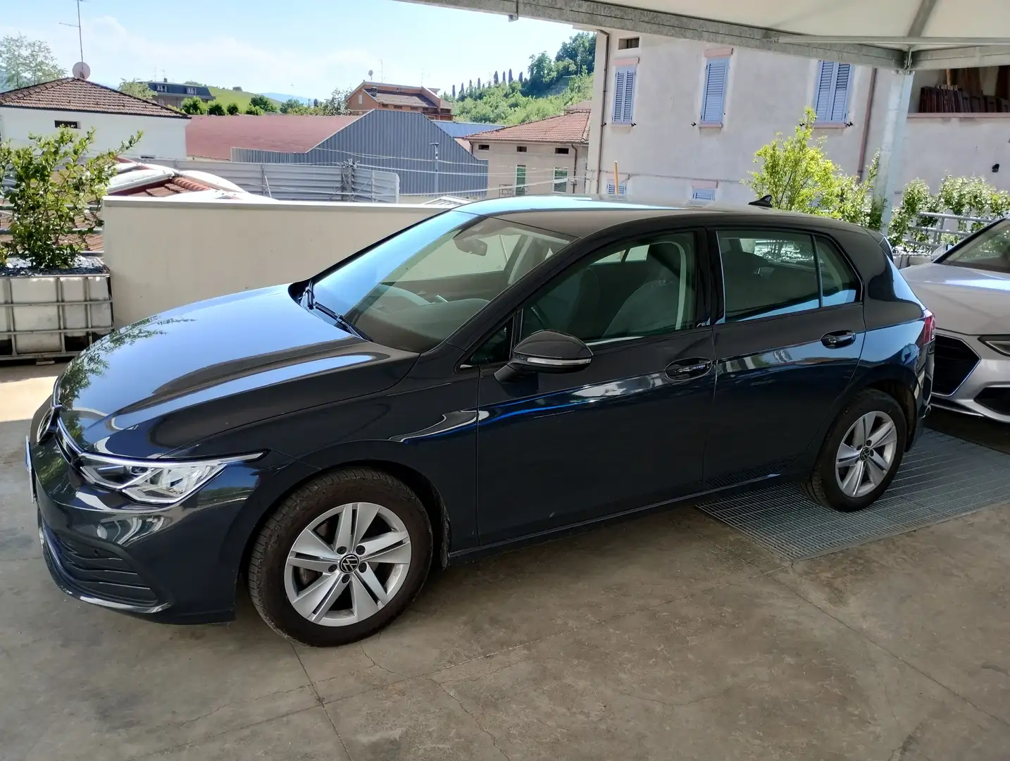 Volkswagen Golf Golf 1.0 tsi evo Life 110cv Grigio - 2